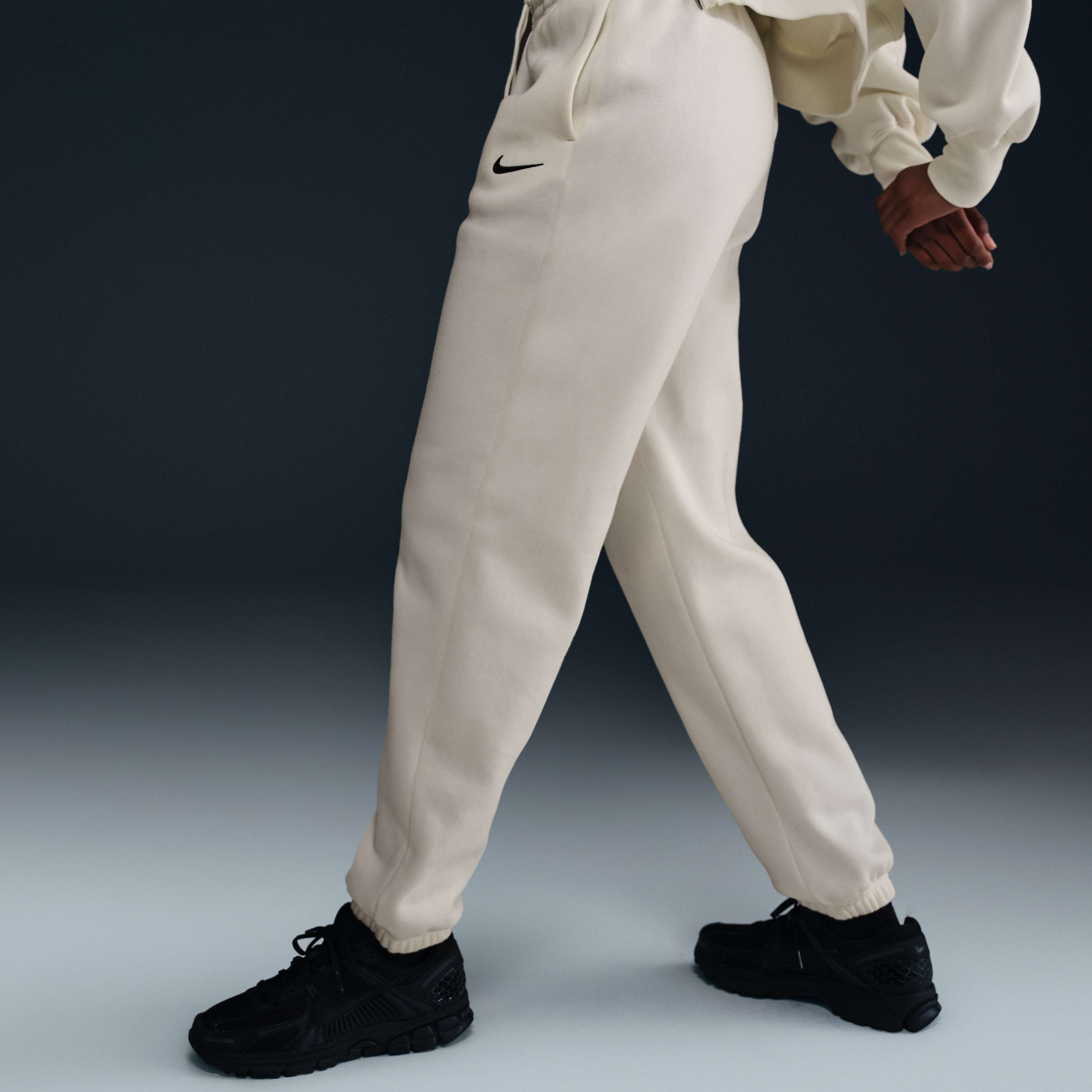 Nike Sportswear Phoenix Fleece image number 4