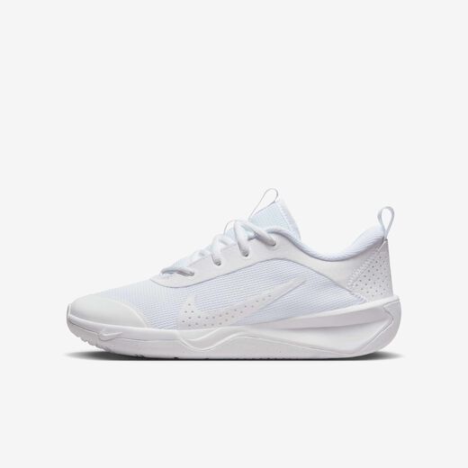 Basketball Shoes-Nike, Nike Omni Multi-Court, Older Kids' Indoor Court Shoes