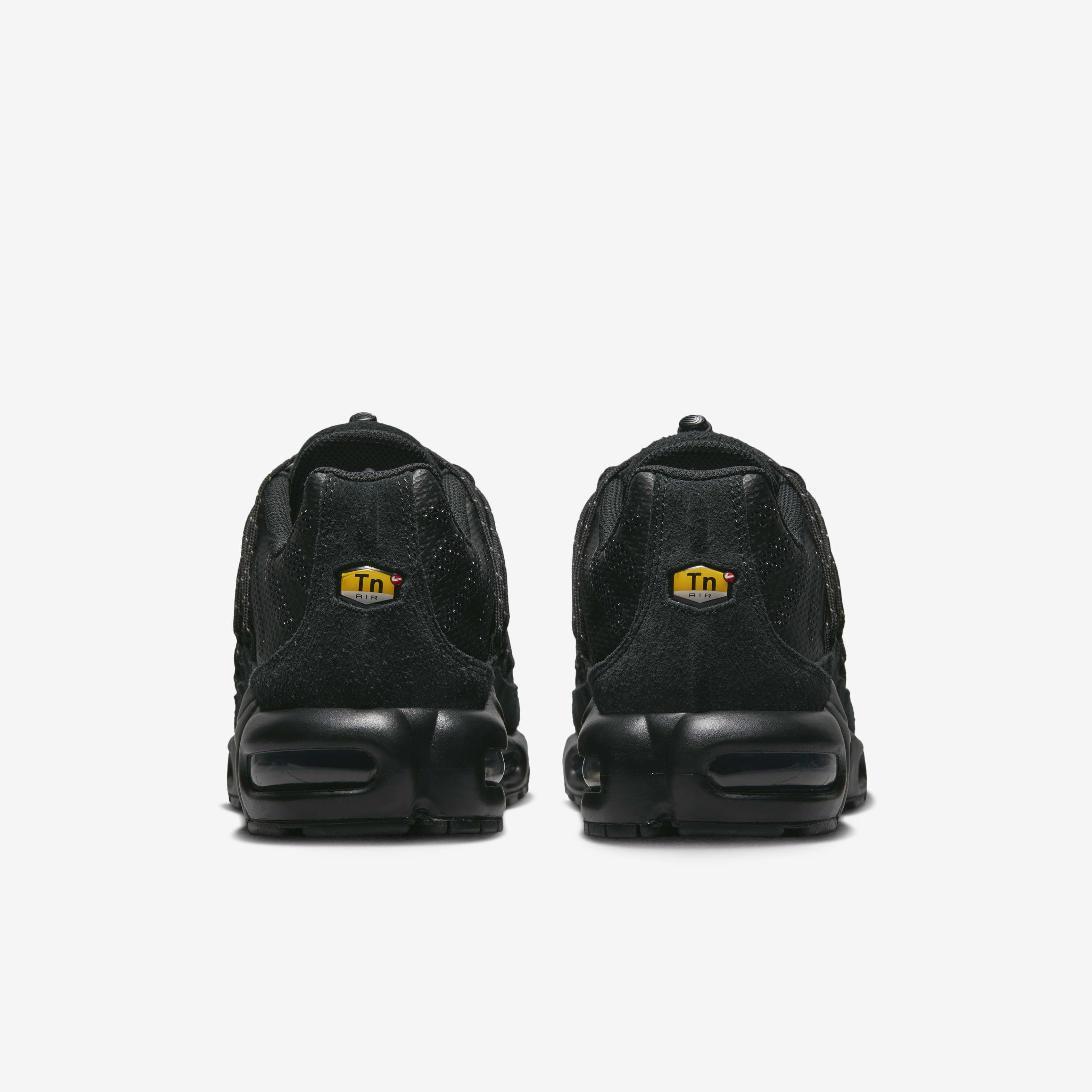 Buy Nike Air Max Plus Utility Men s Shoes Nike Qatar Official