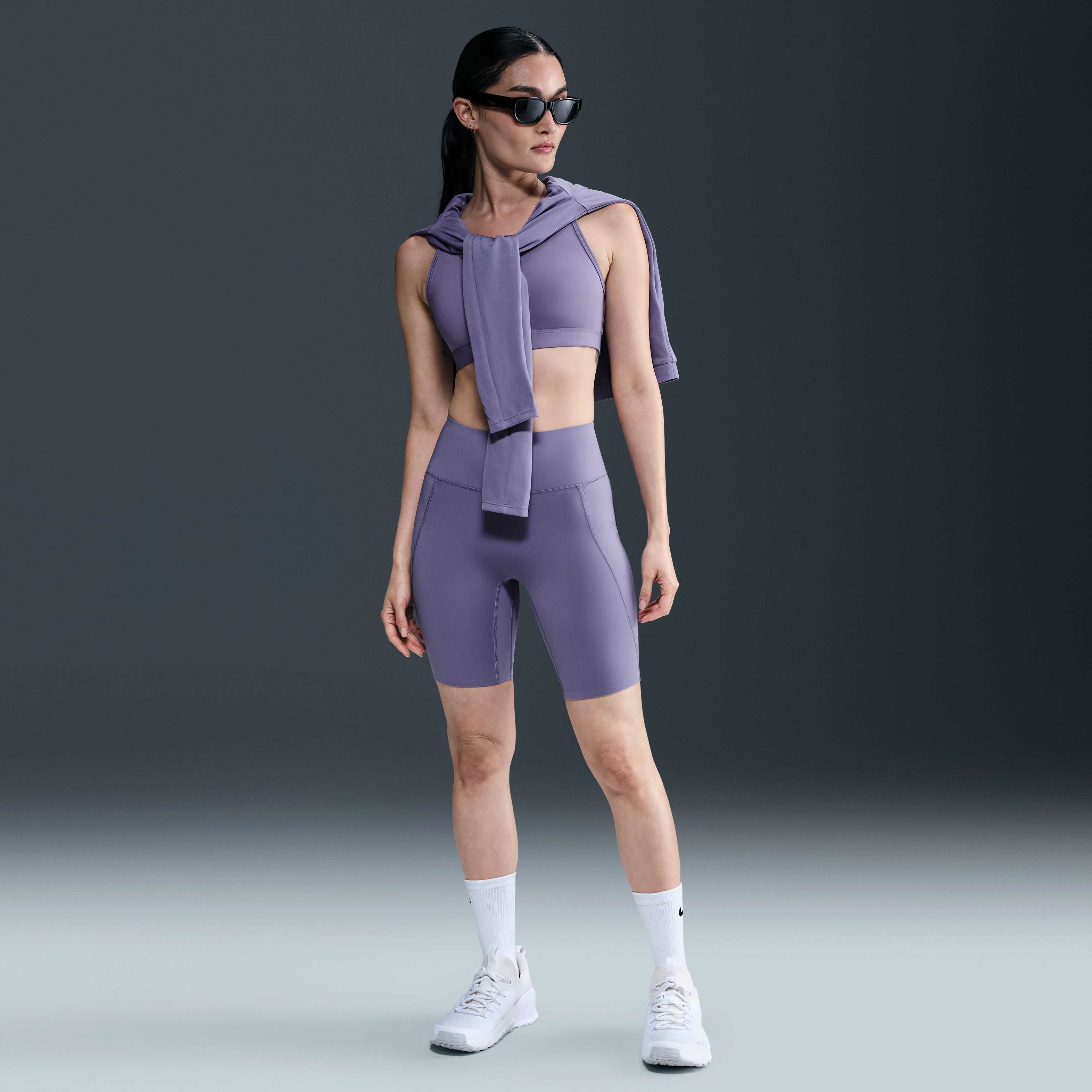 نايكي يونيفيرسا image number 0