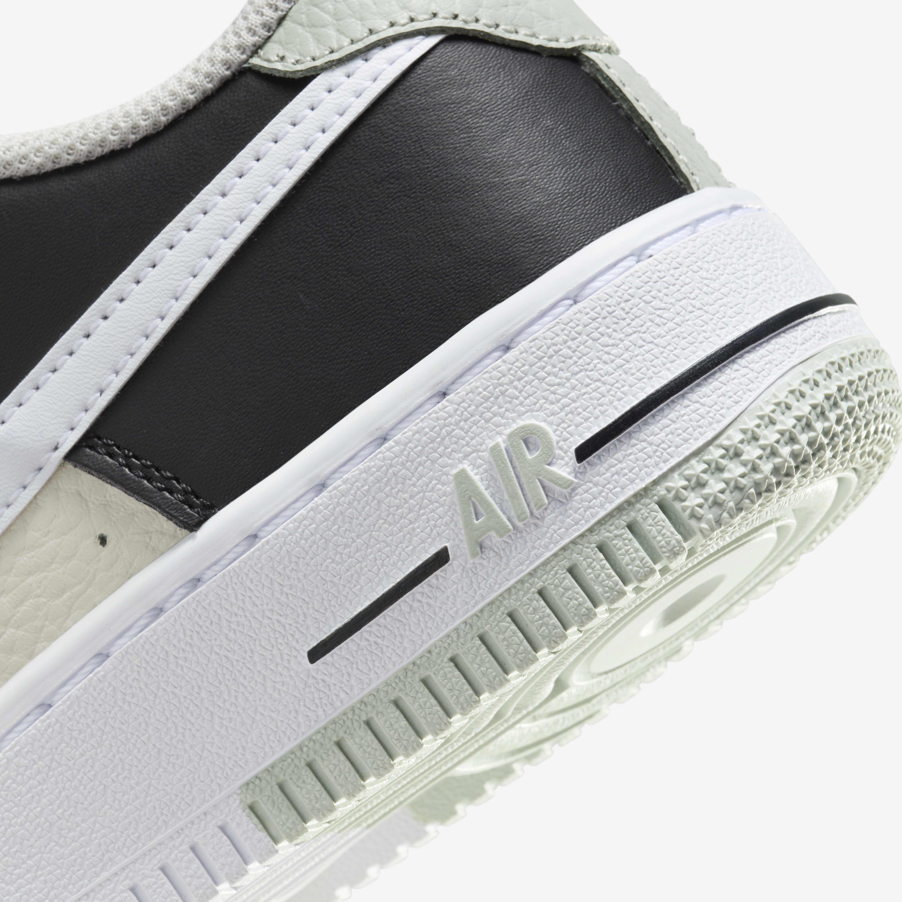 Nike Air Force 1 LV8 image number 7