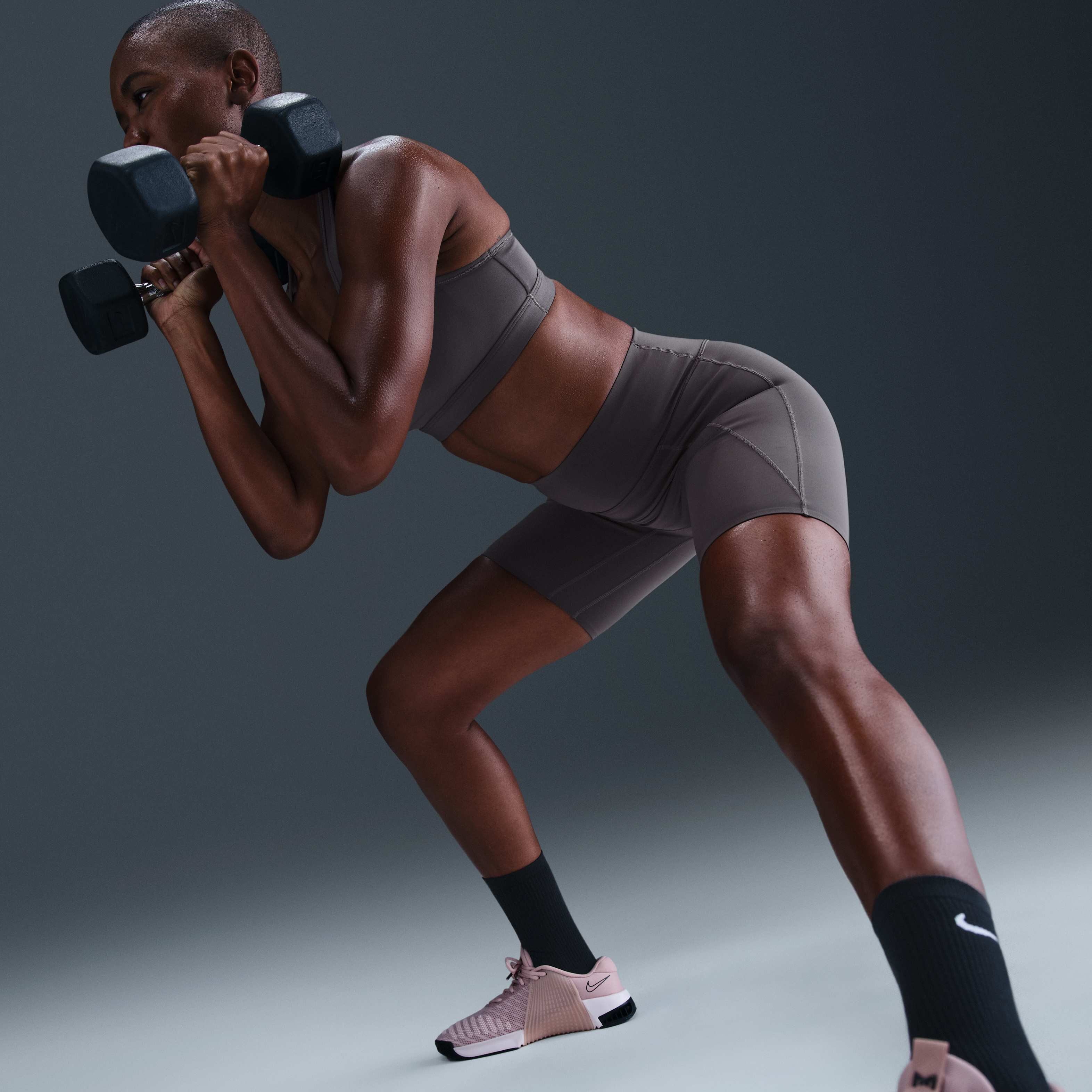 Nike Universa image number 4