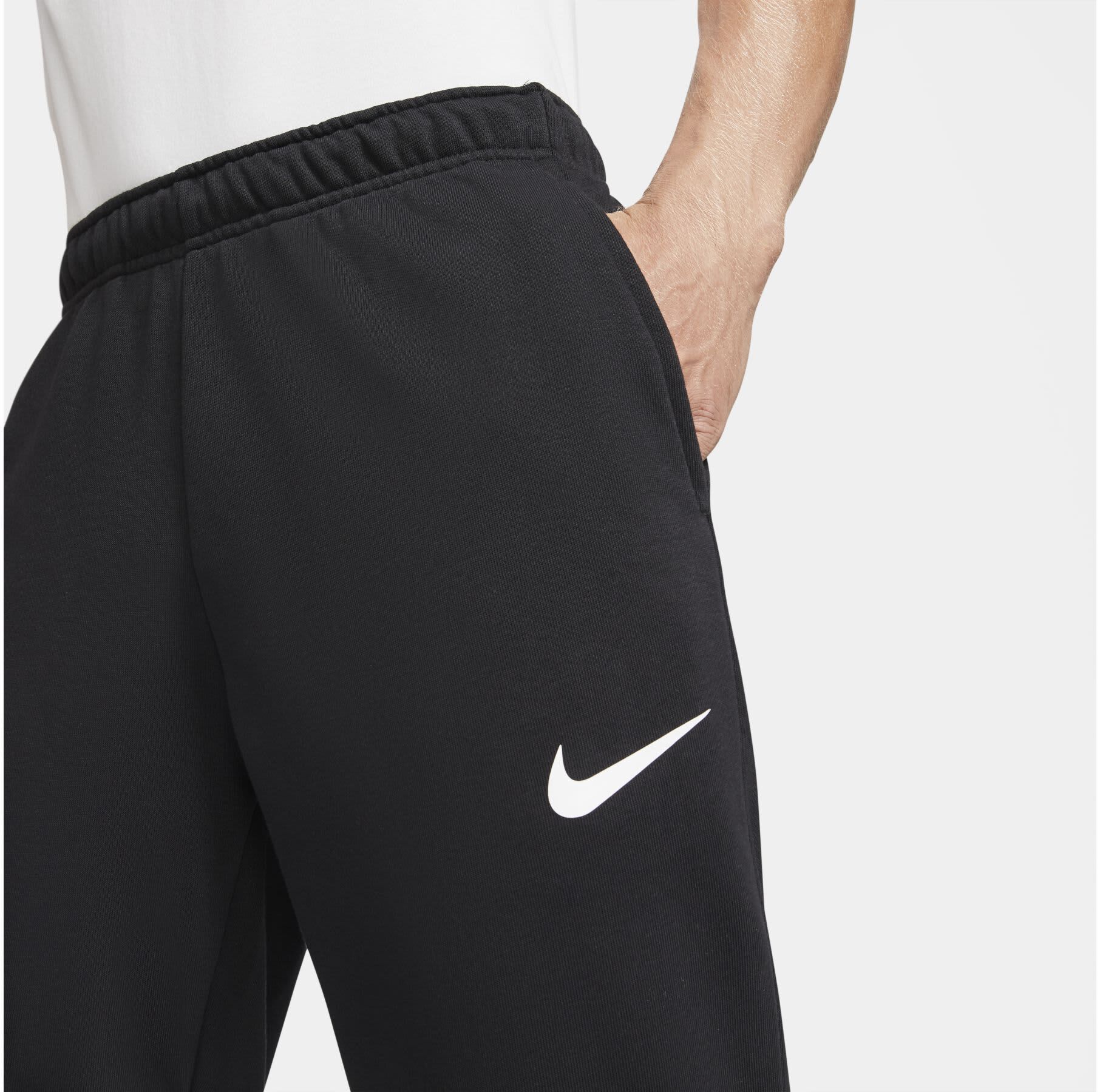 Nike loose fit tapered leg new arrivals