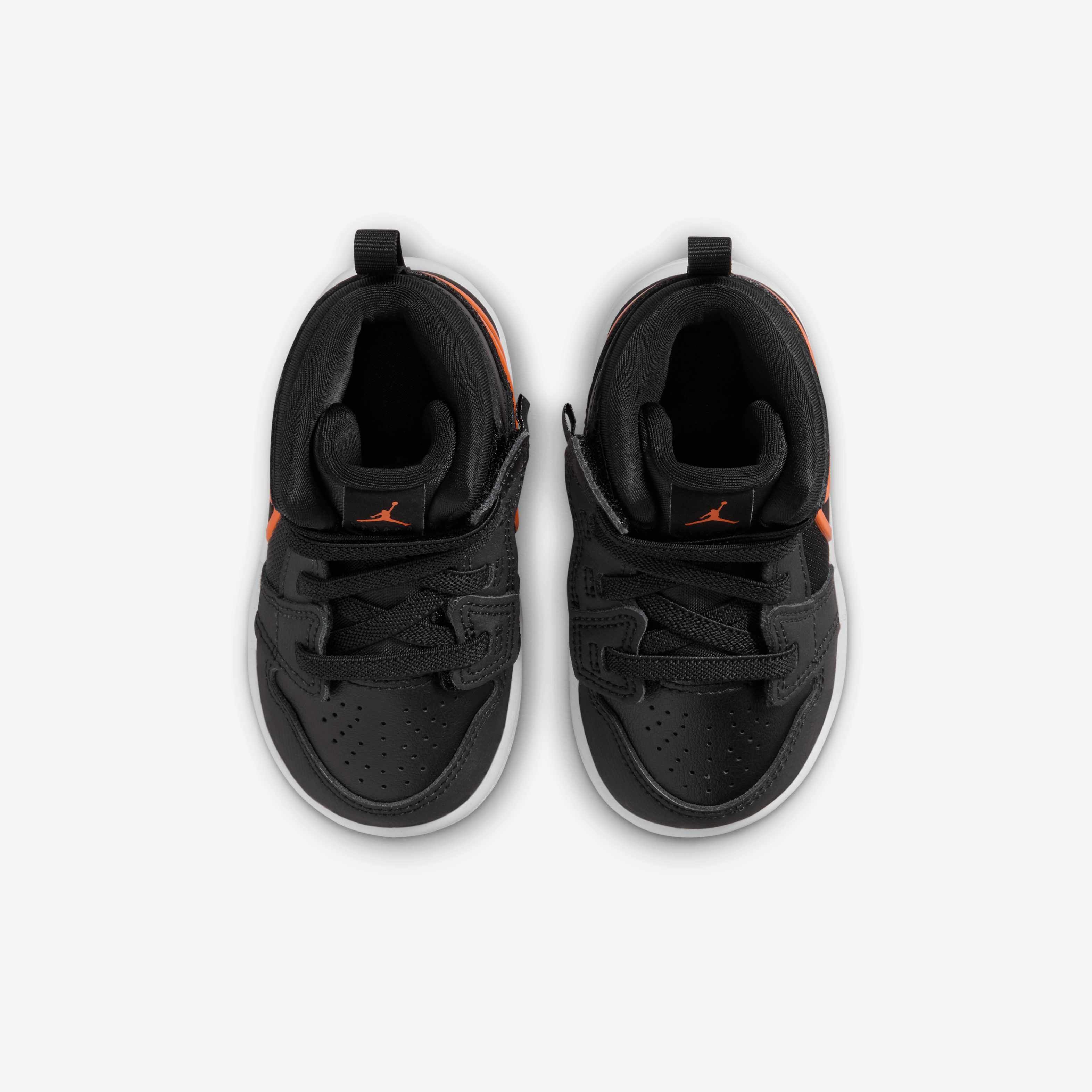 جوردن 1 ميد ايزي اون image number 3