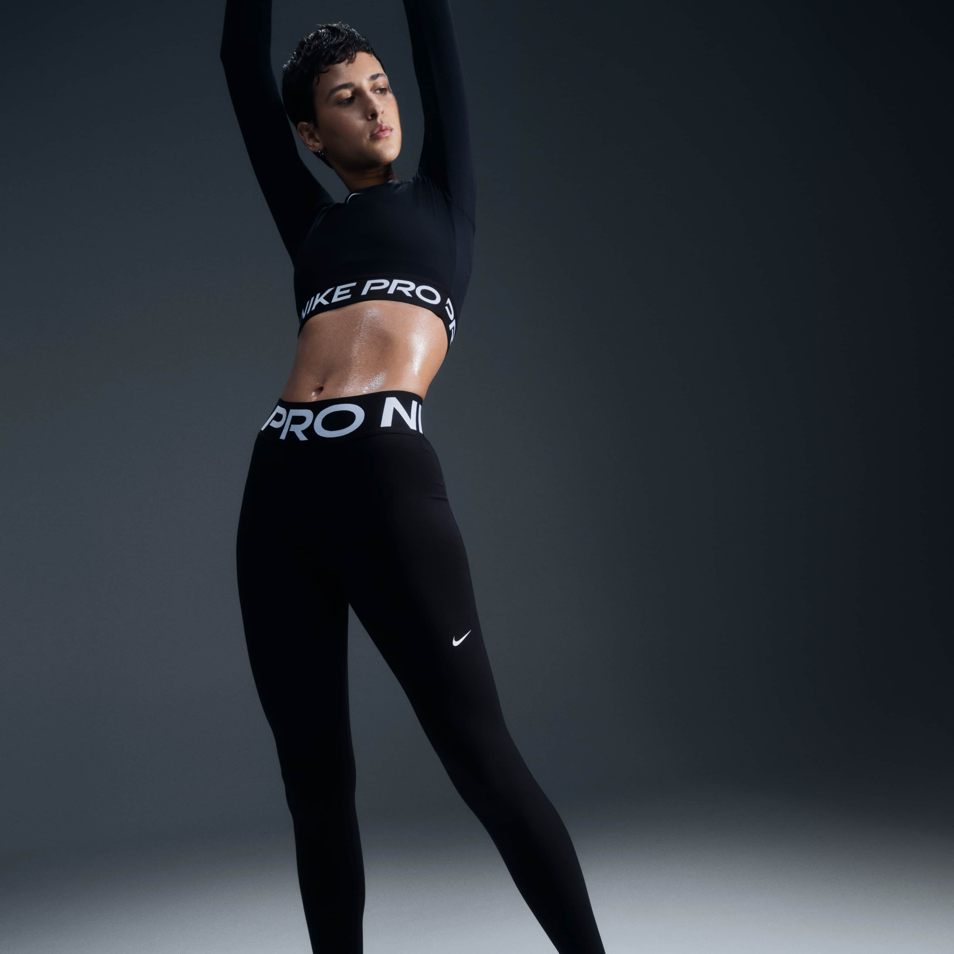 Nike Pro Sculpt image number 1