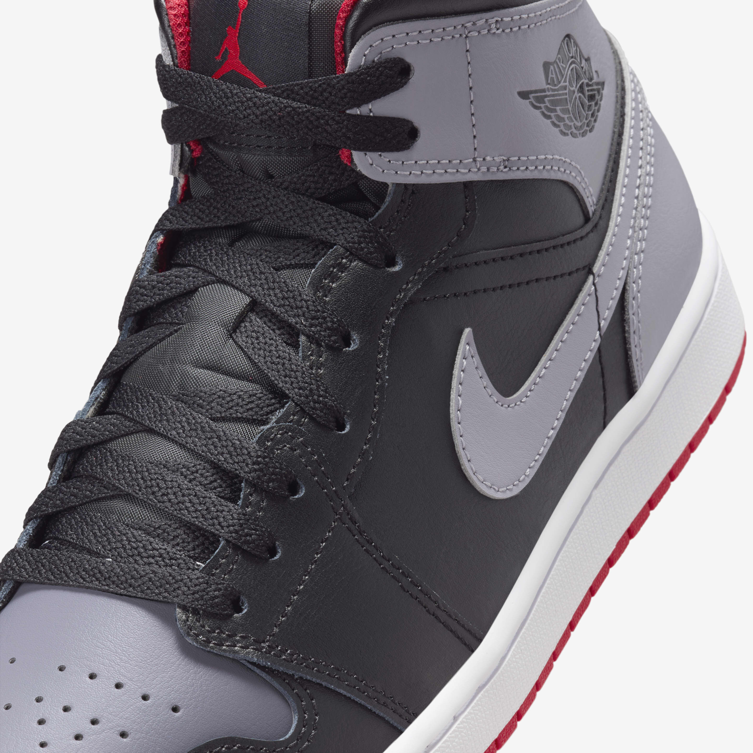 Buy Air Jordan 1 Mid Men s Shoes Nike Qatar Official