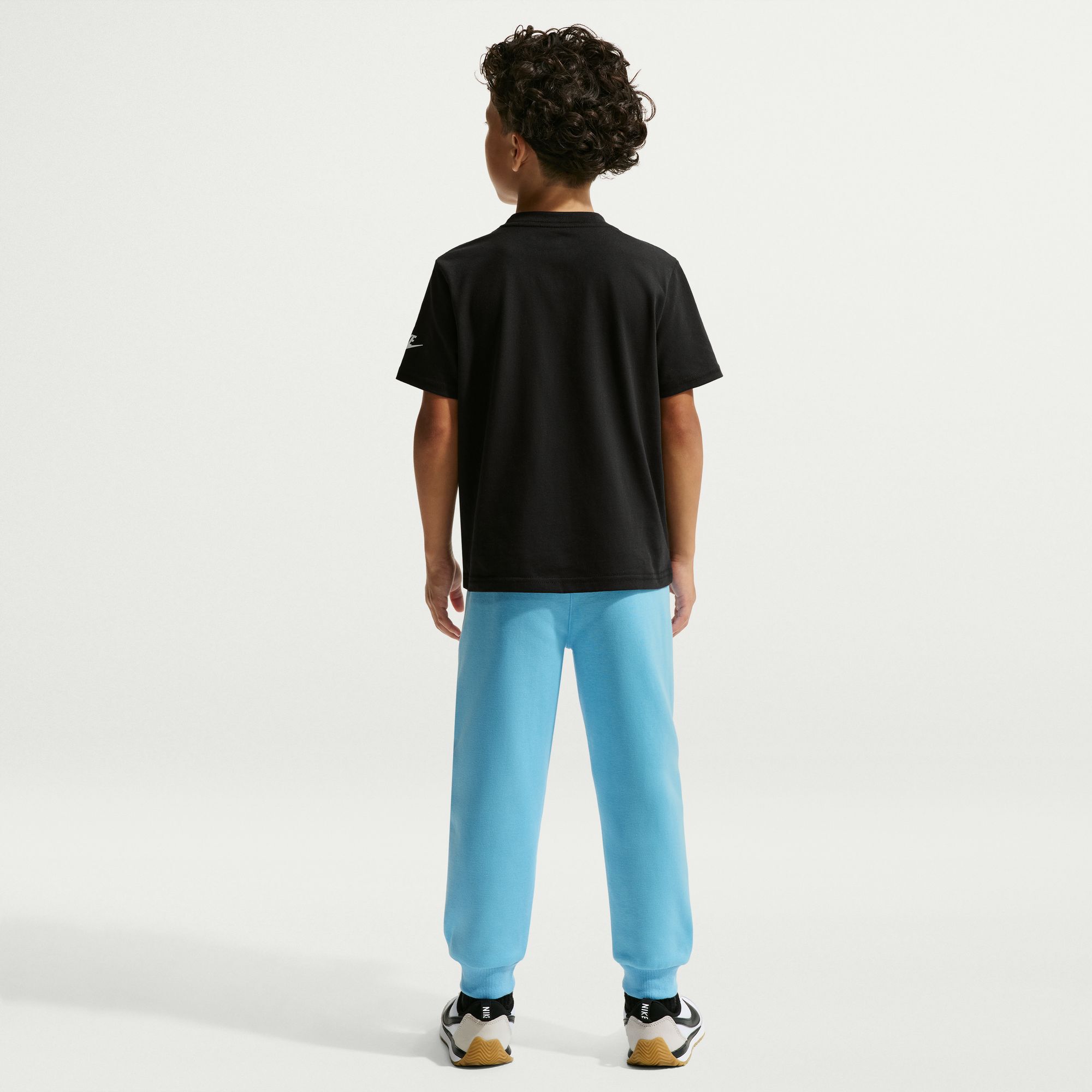 Nike image number 1