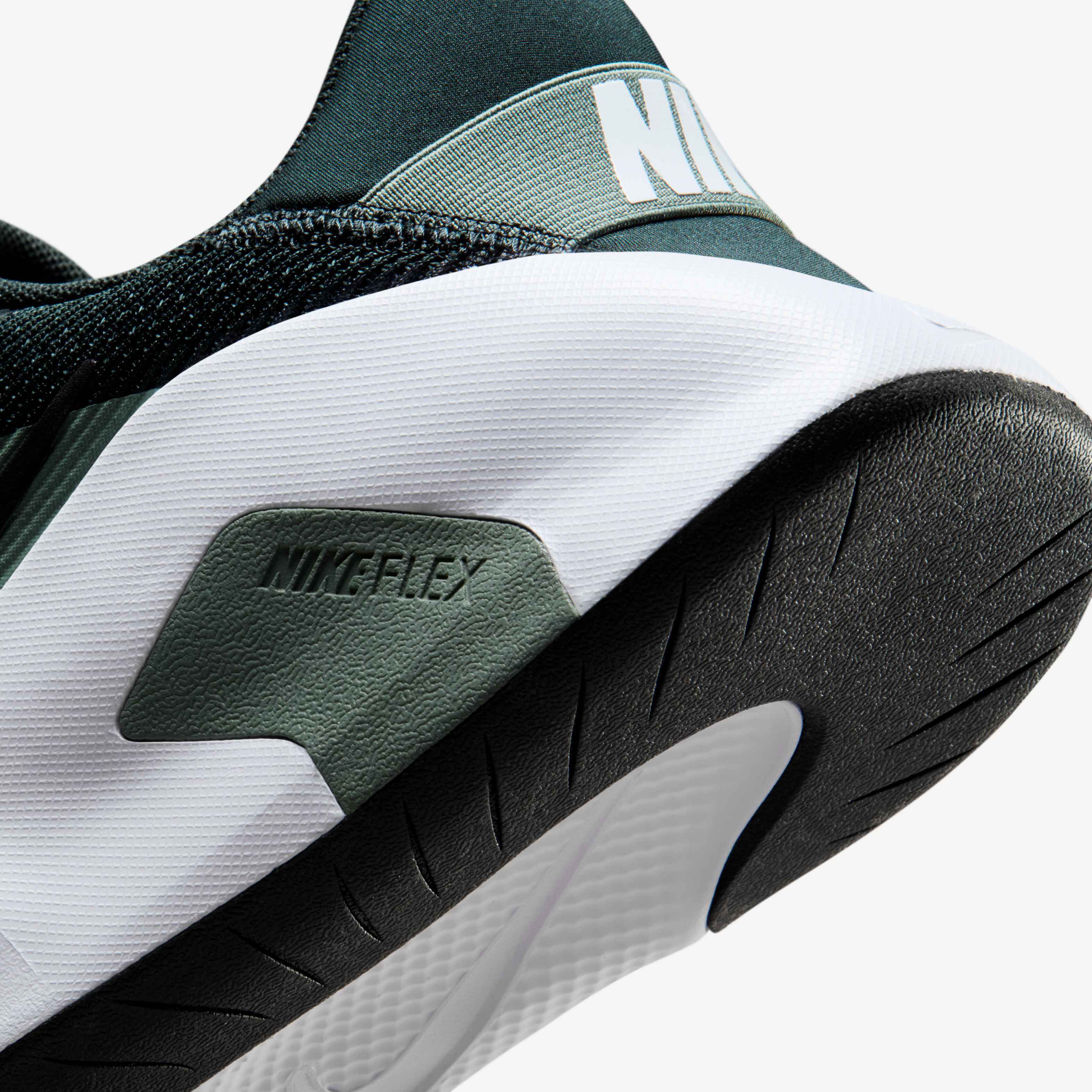 Nike Flex Train image number 7