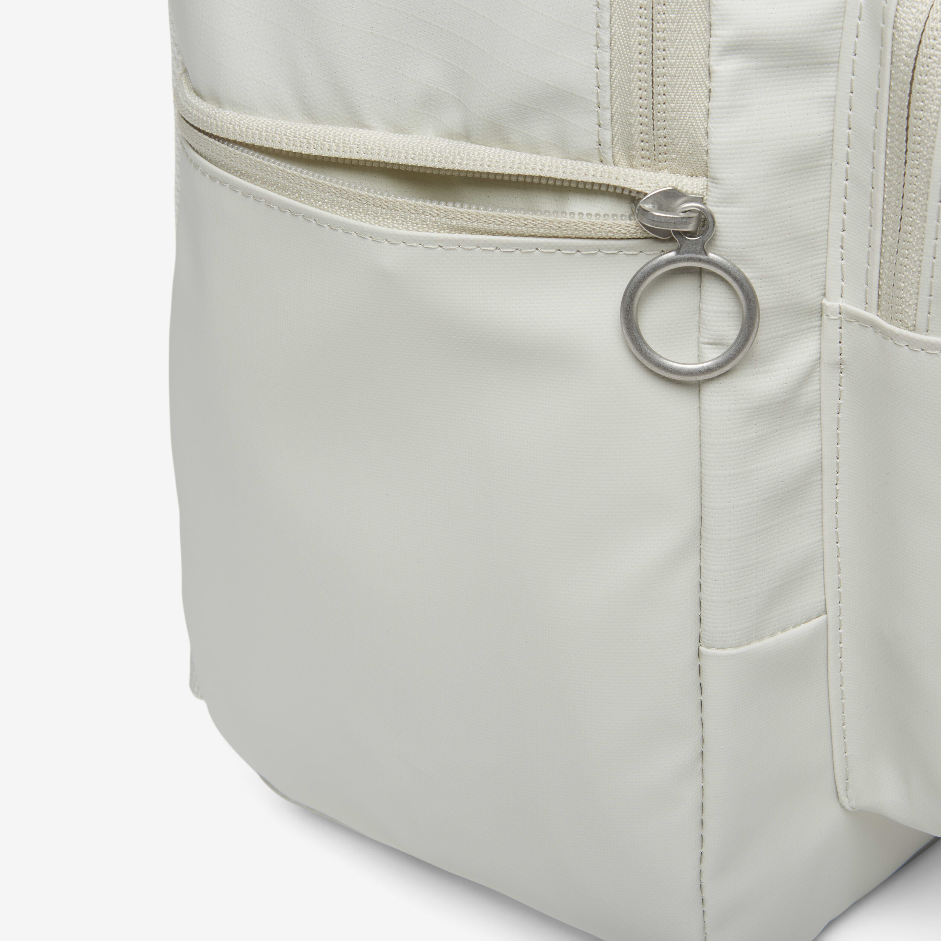 Nike Heritage image number 5