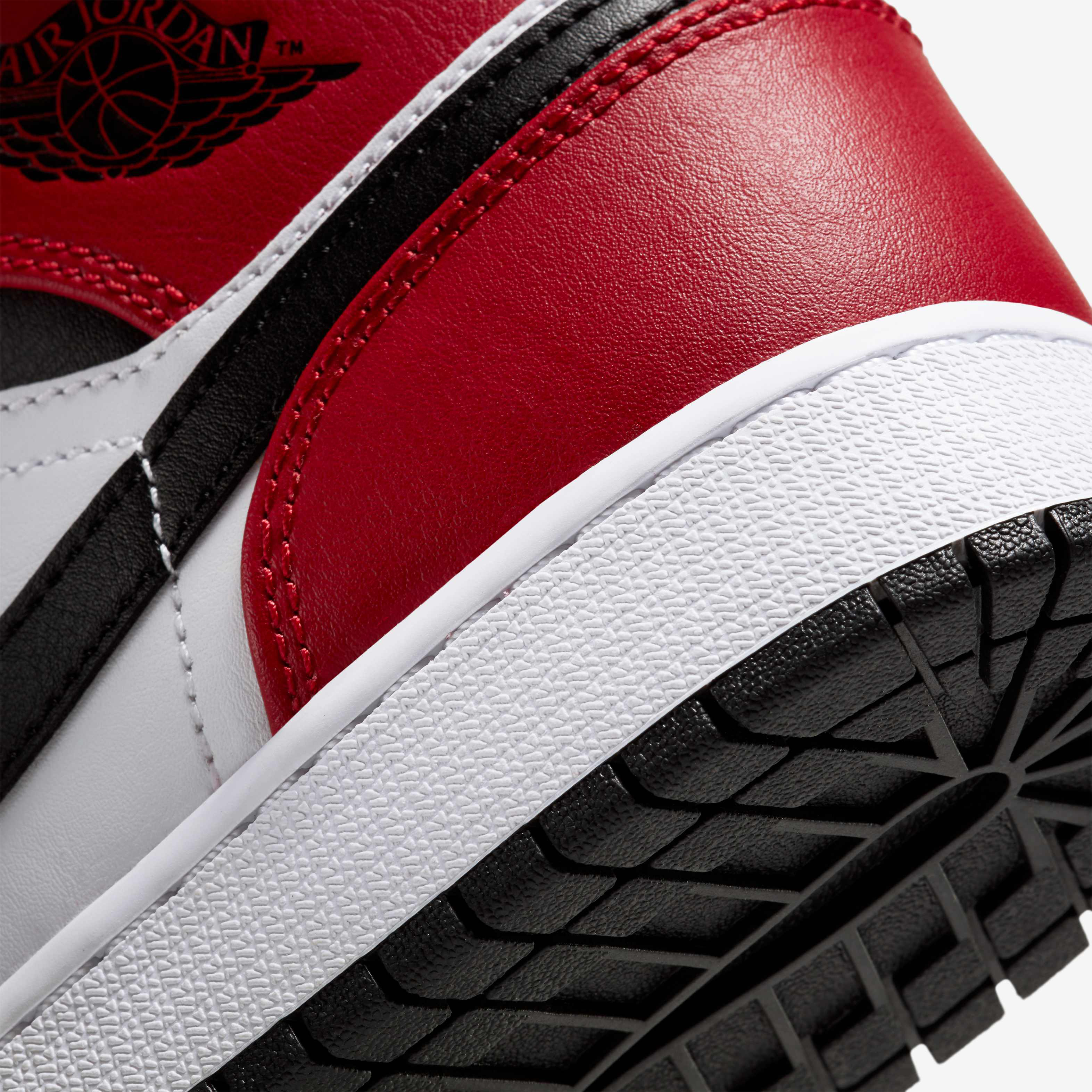 Jordan 1 Mid image number 7