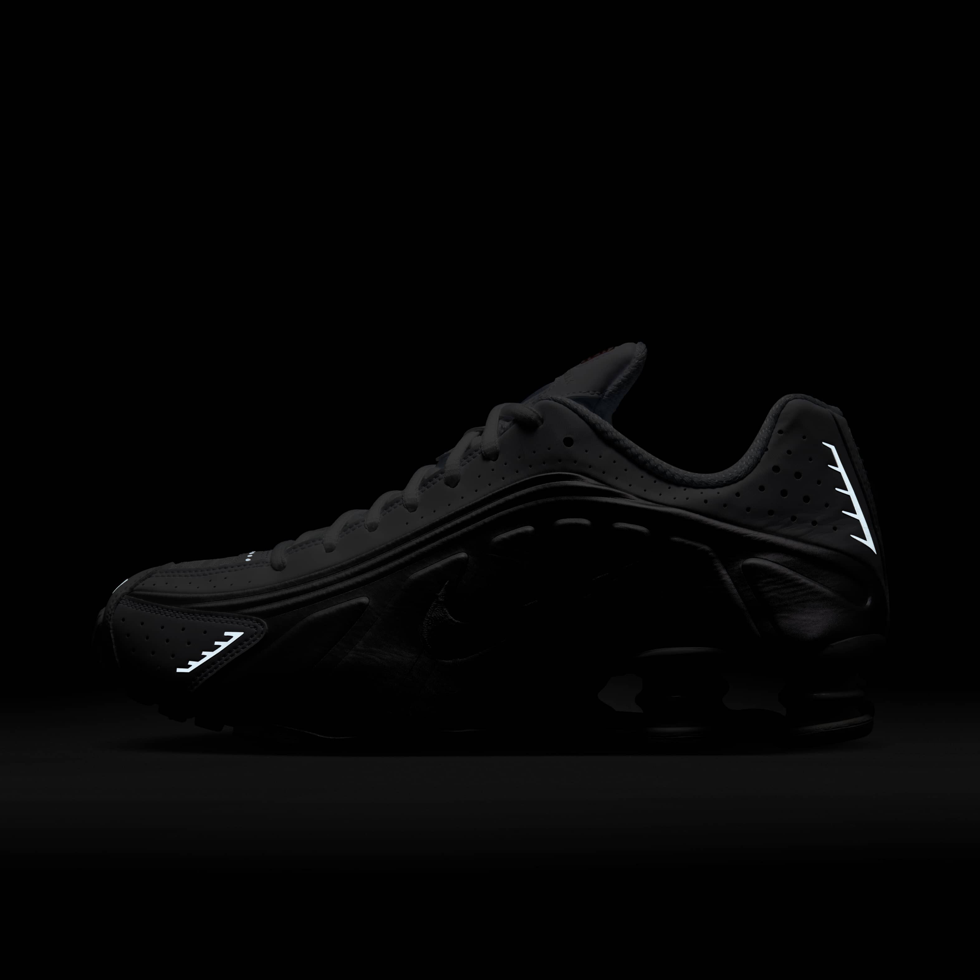 Nike Shox R4 image number 10