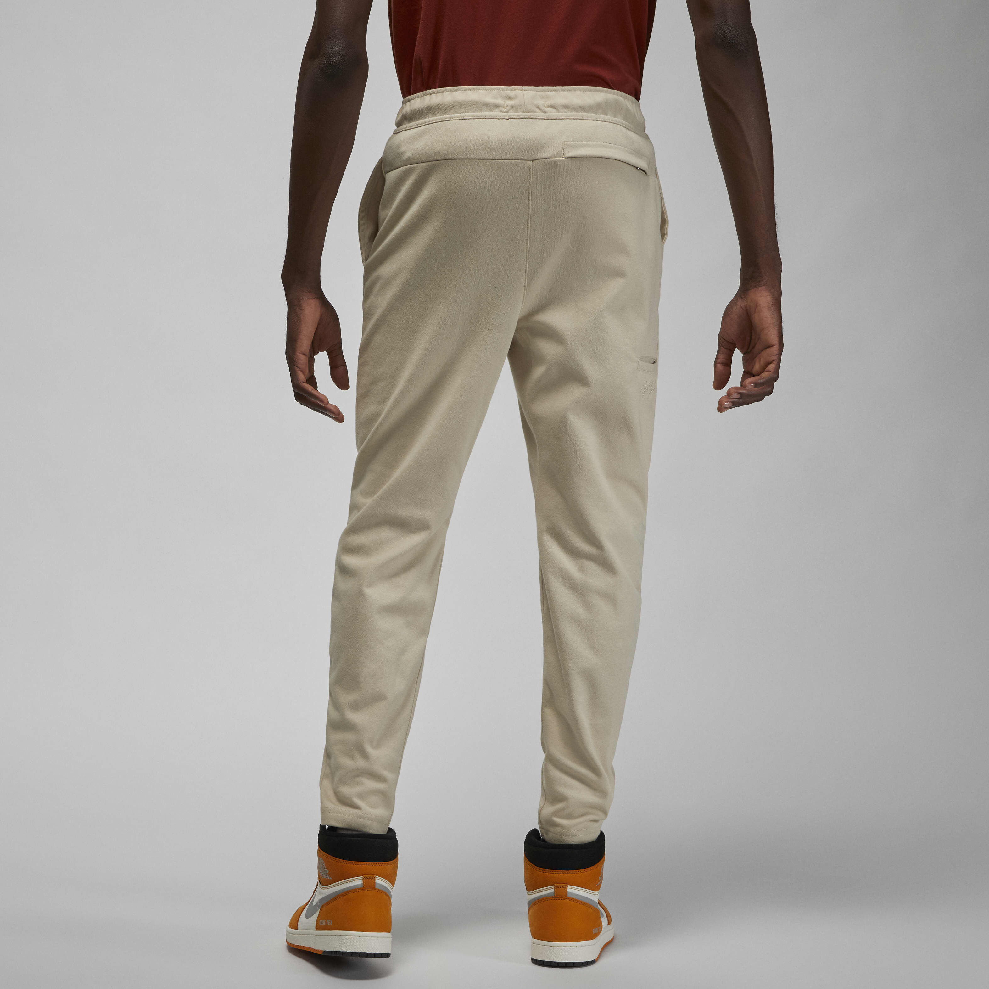 Jordan Essentials image number 1