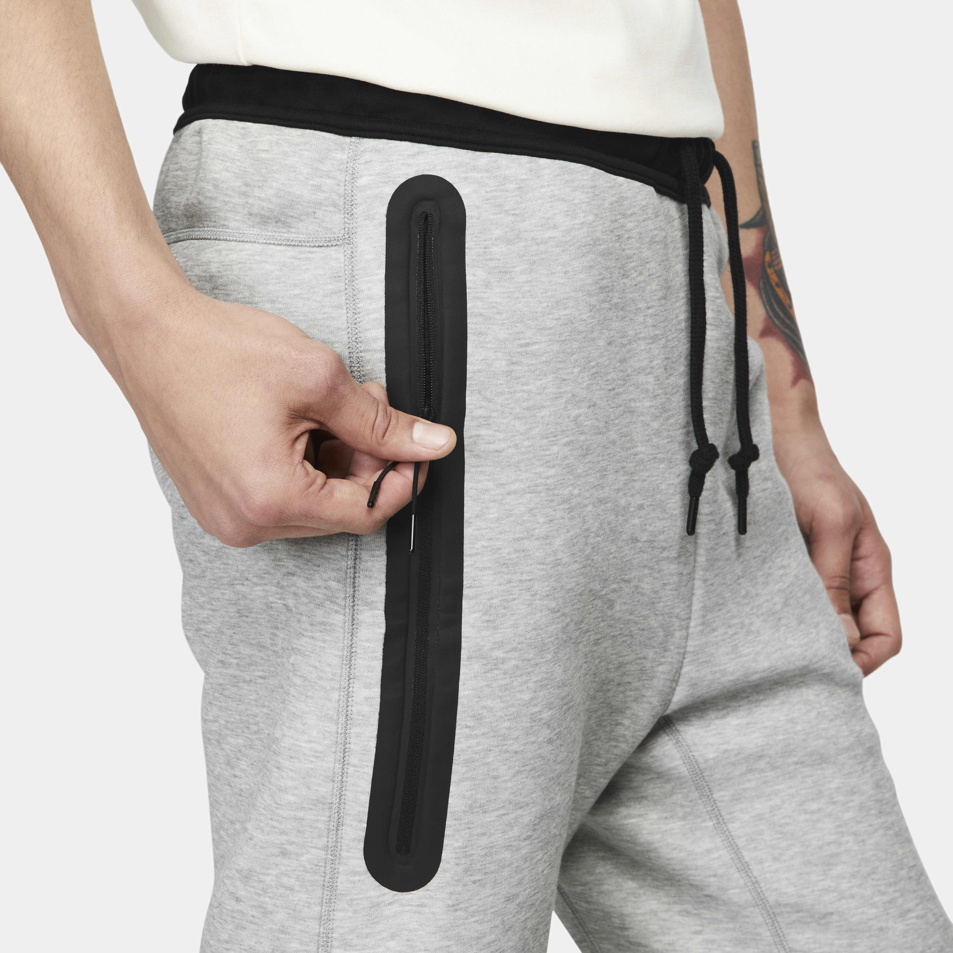 Buy Nike Sportswear Tech Fleece Men s Joggers Nike Qatar Official