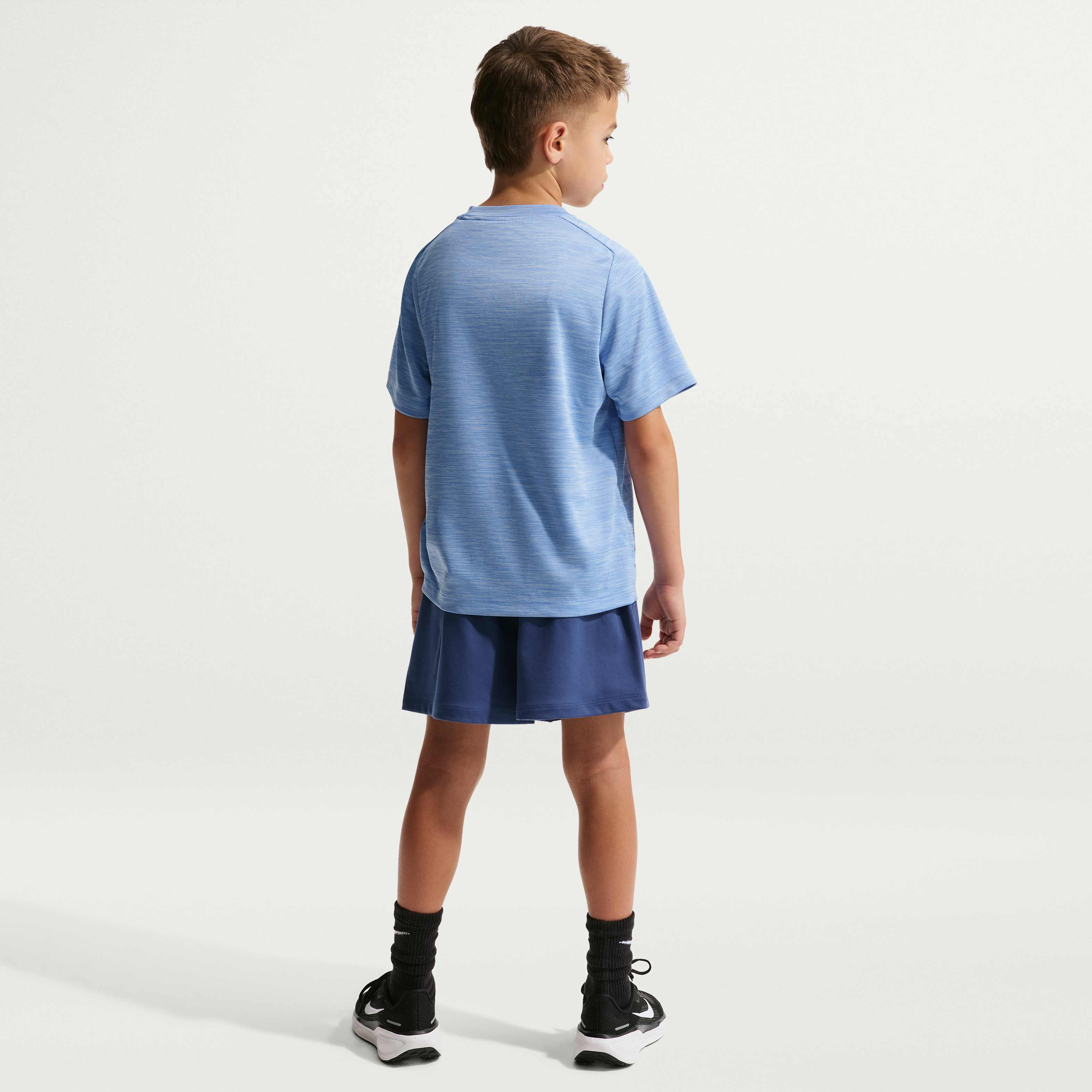 نايكي مالتي image number 4