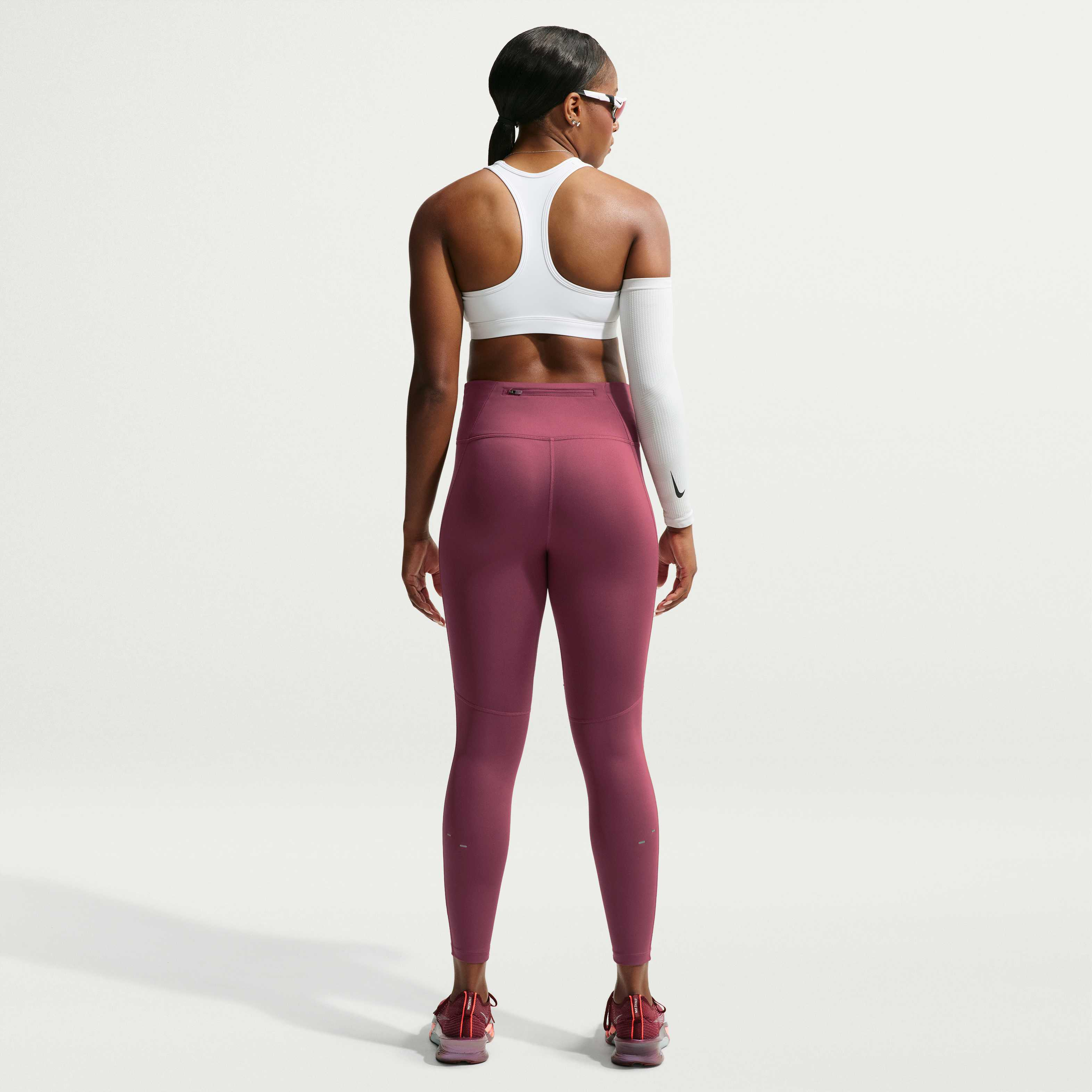 Nike Tempo image number 4
