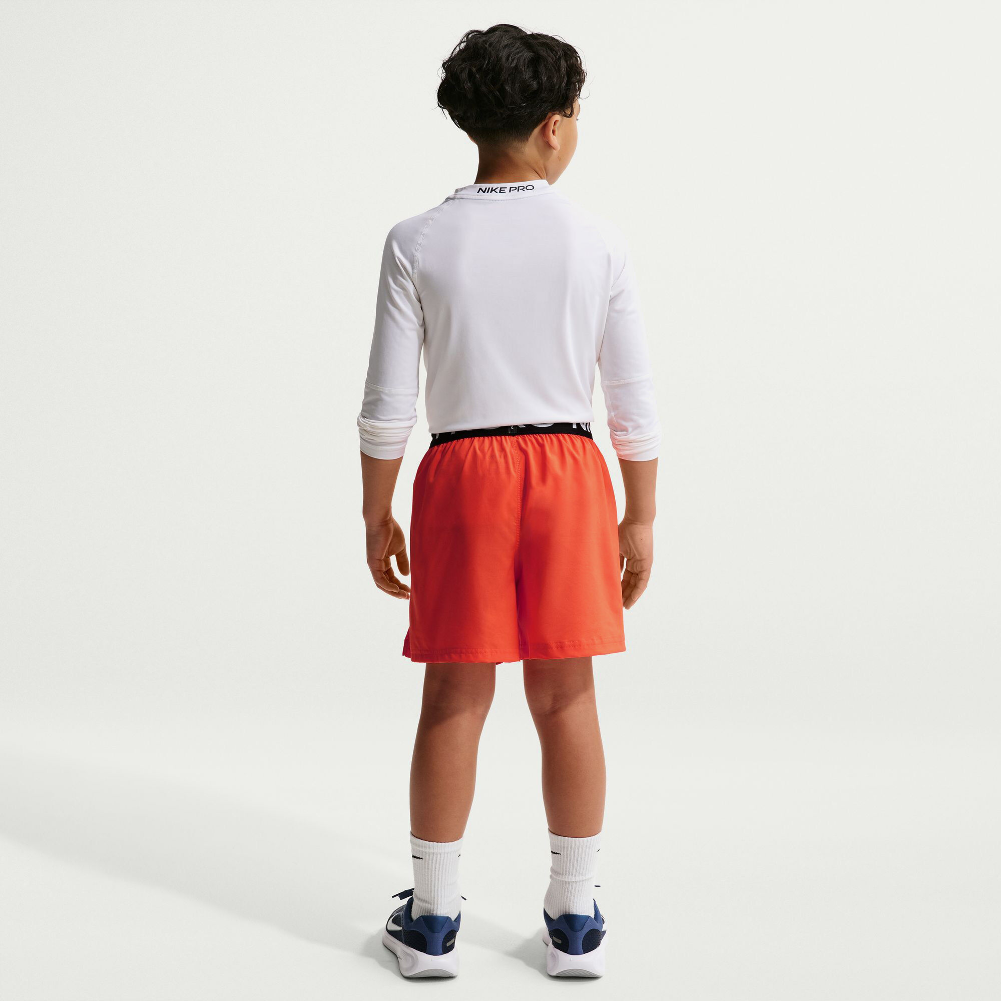 Nike Pro image number 1