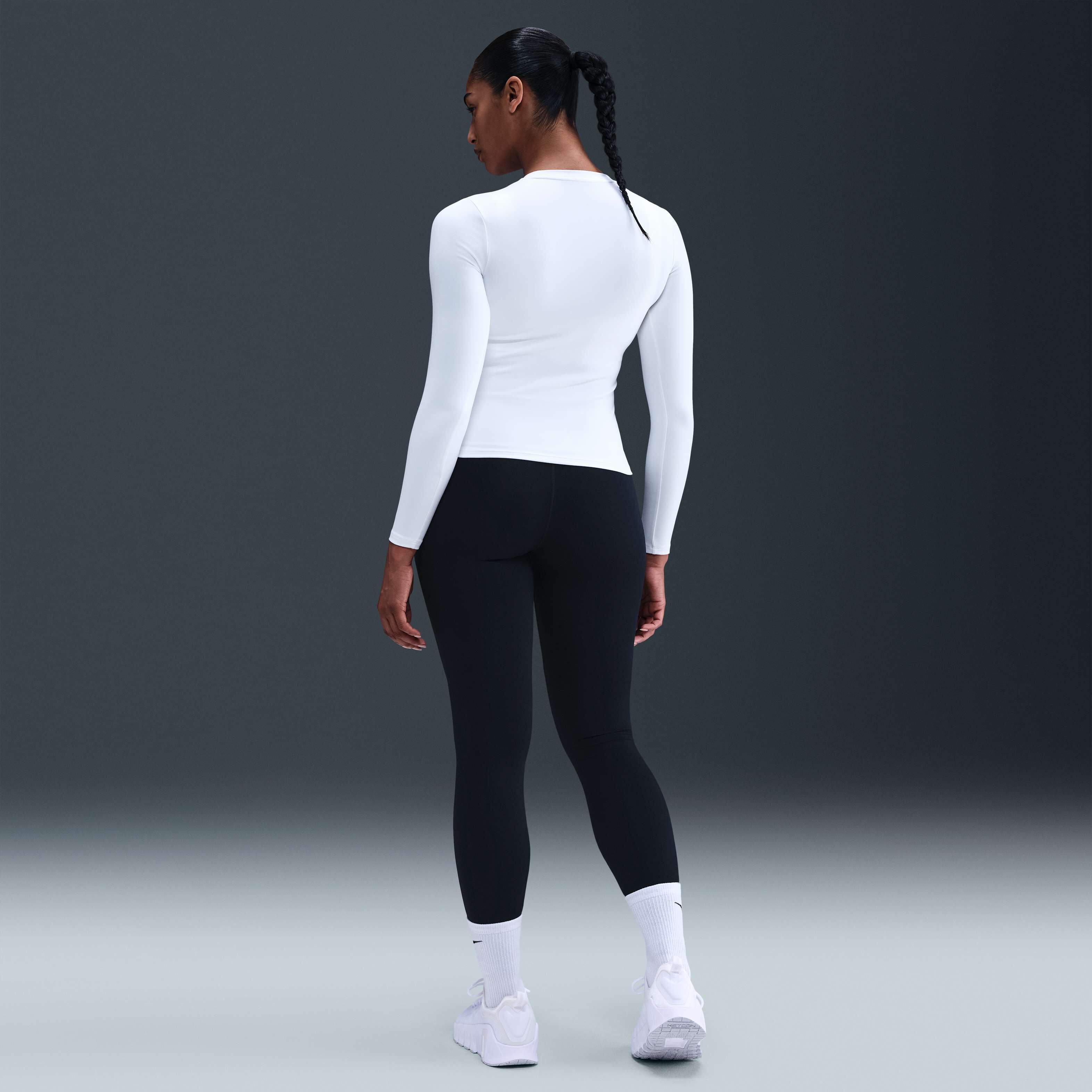 Nike One Fitted image number 4