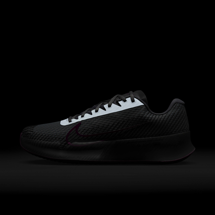 نايكي كورت اير زووم فيبر 11 image number 9 نايكي كورت اير زووم فيبر 11 image number 9