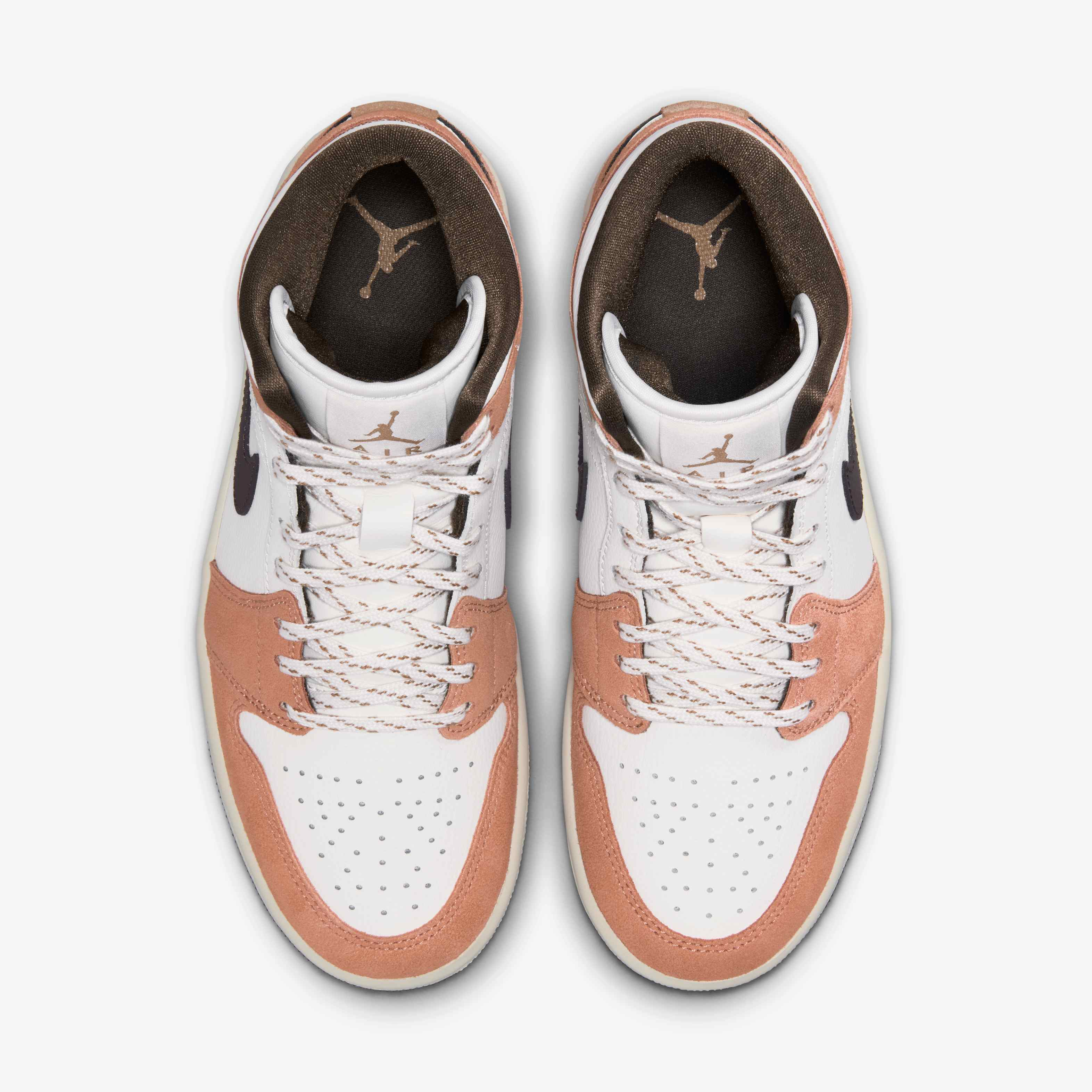 Air Jordan 1 Mid image number 3