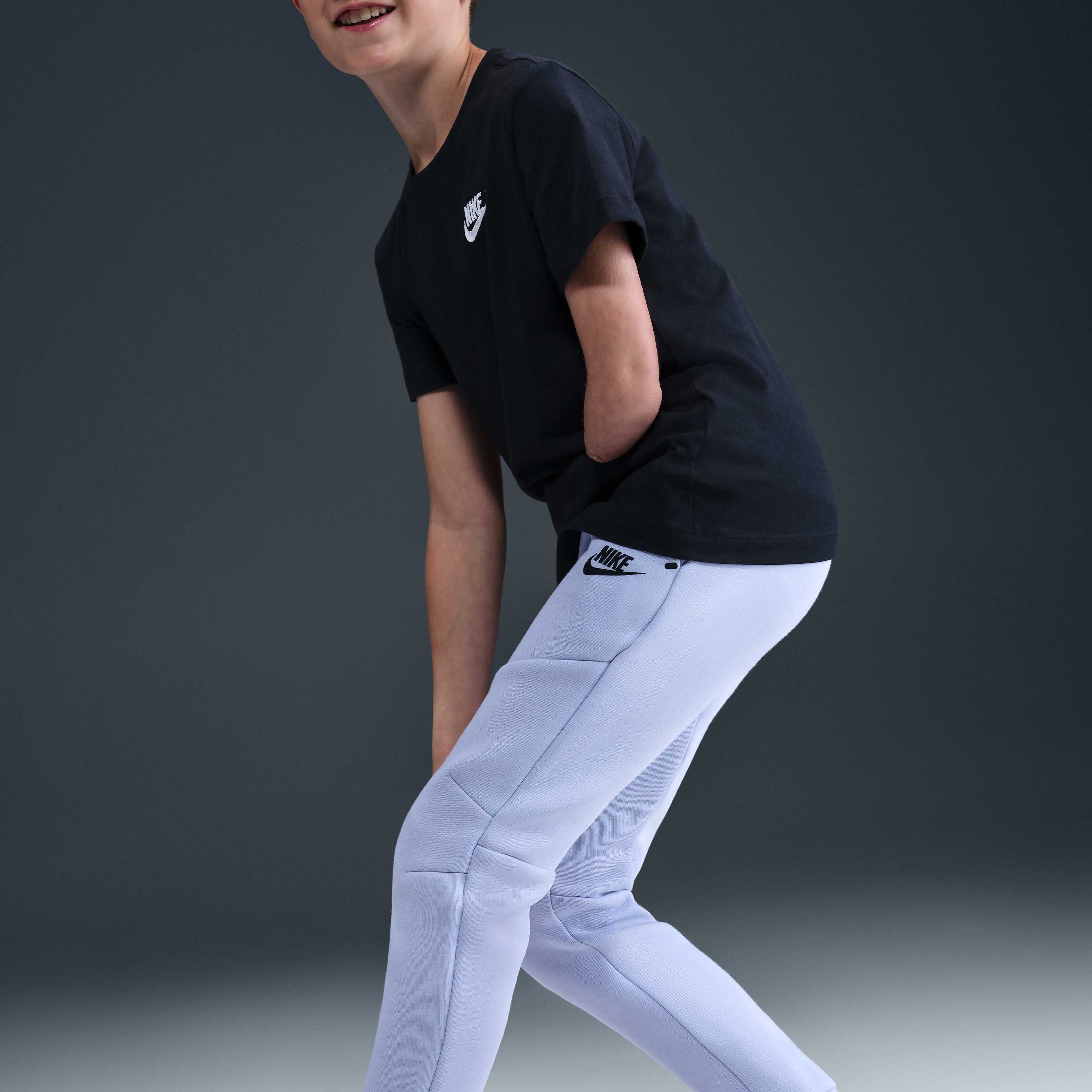 نايكي سبورتسوير تك فليس image number 4