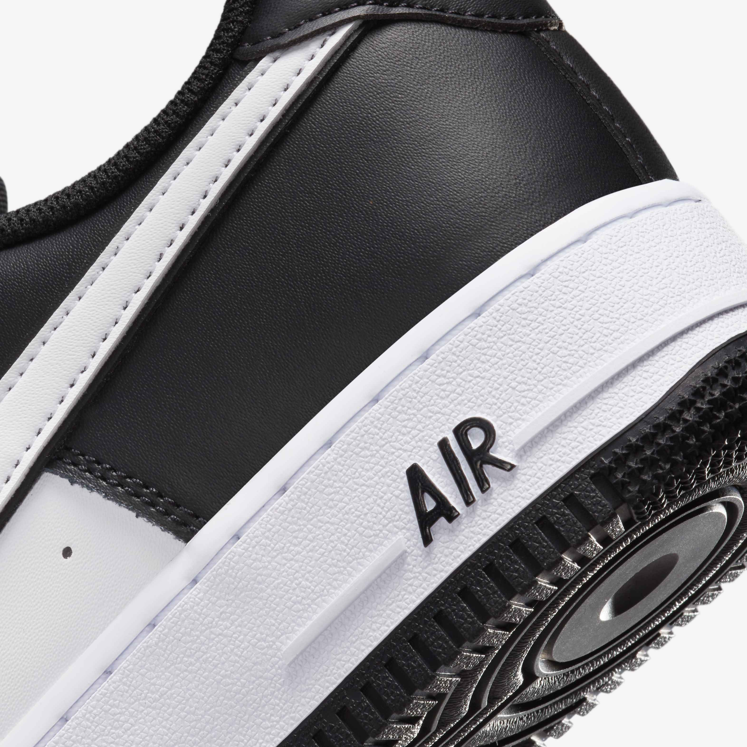 Nike Air Force 1 '07 image number 8
