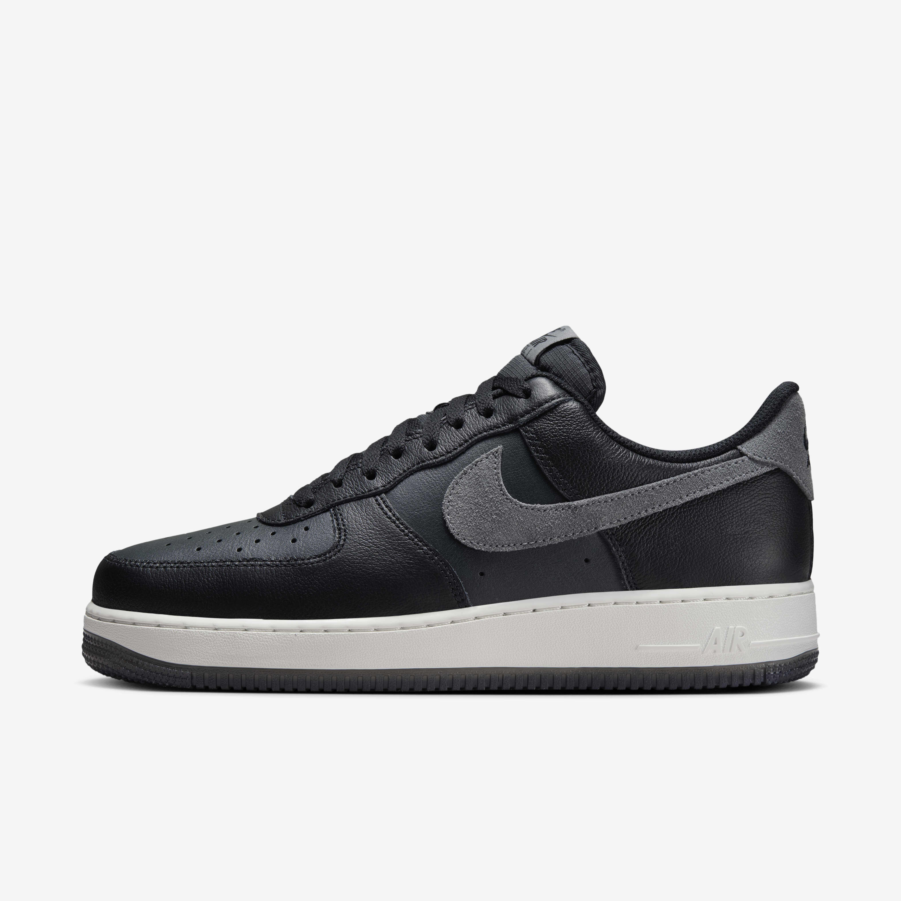 Buy Nike Air Force 1 07 LV8 Men s Shoes Nike Qatar Official