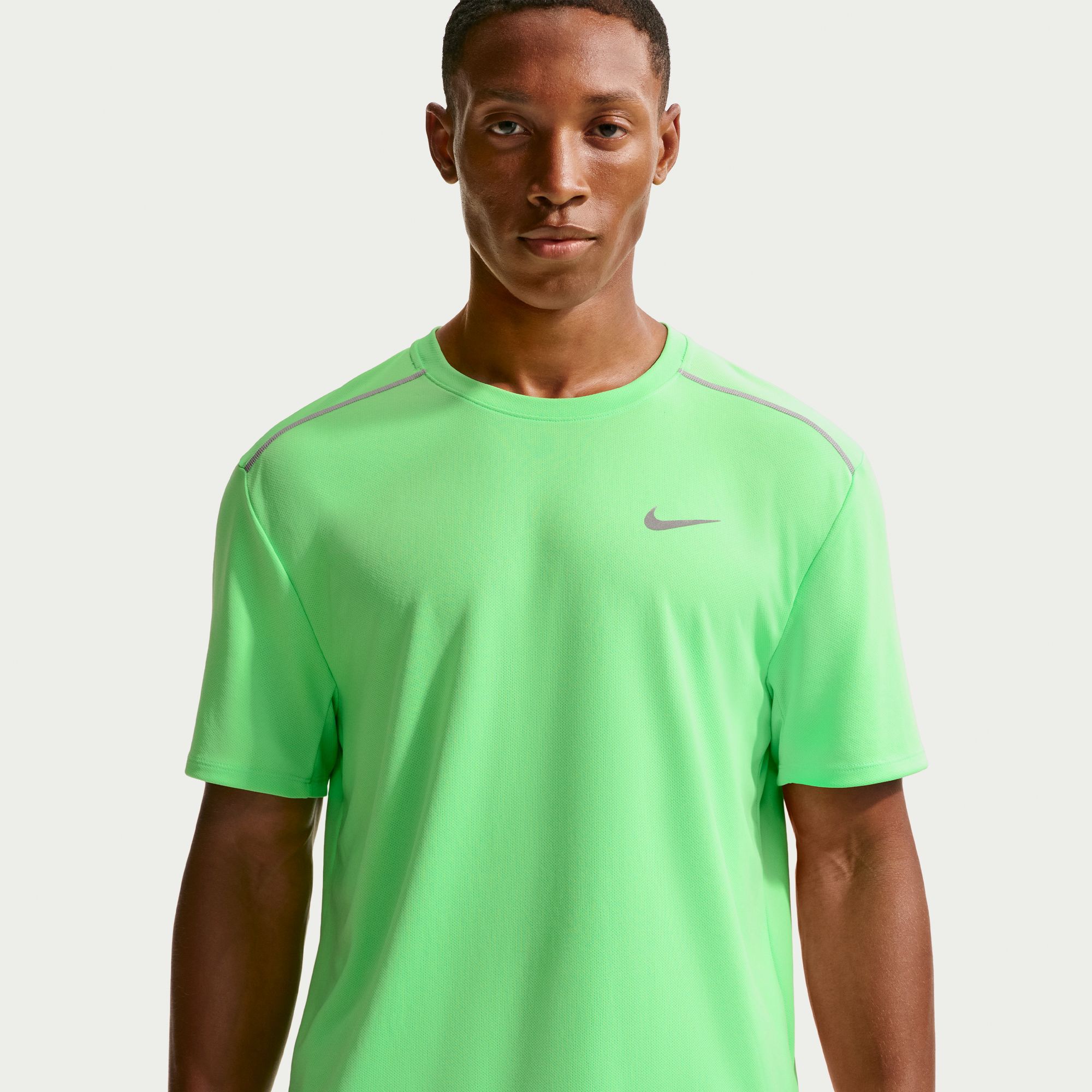 Nike Miler image number 2
