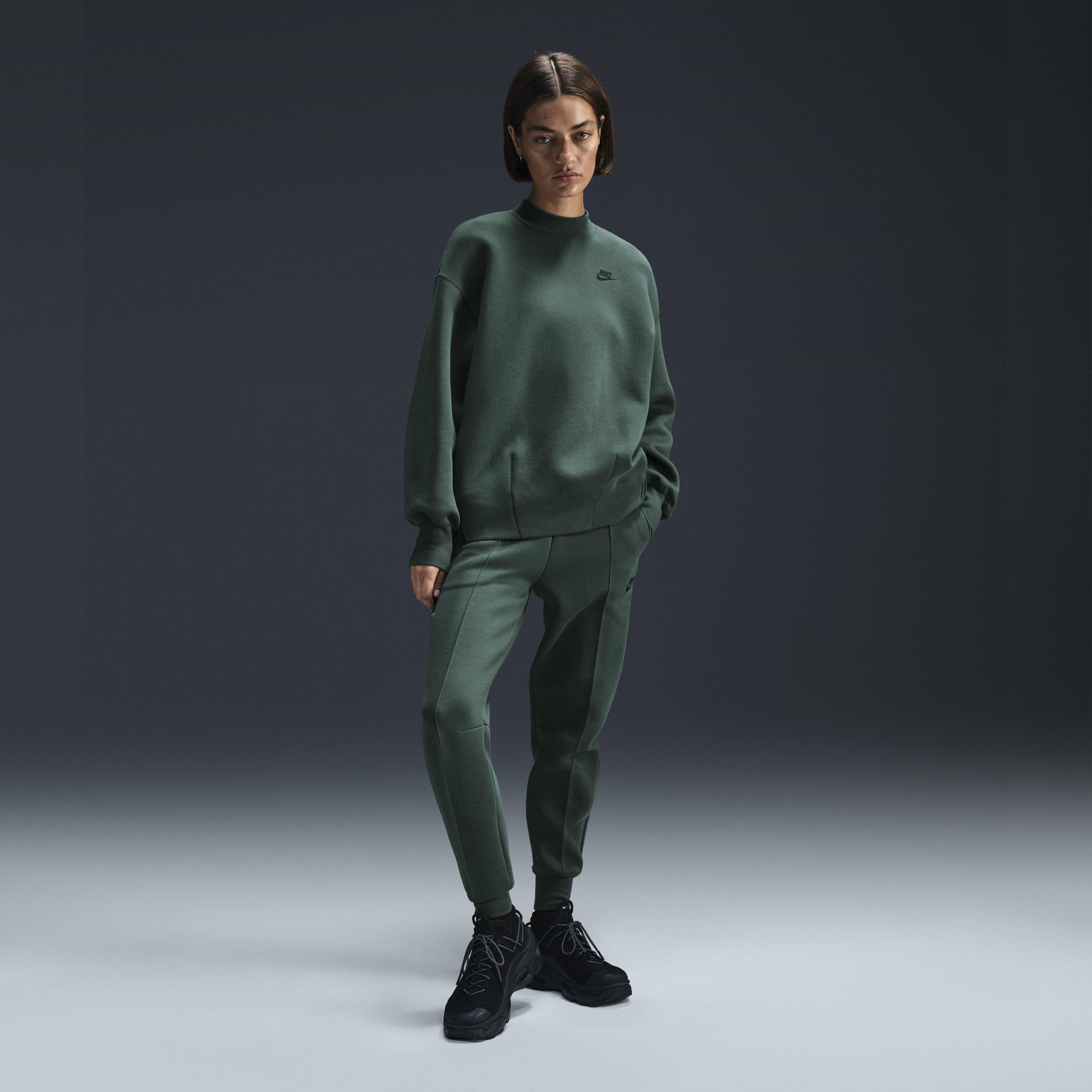 Buy Nike Sportswear Tech Fleece Women s Oversized Crew neck Sweatshirt Nike Qatar Official