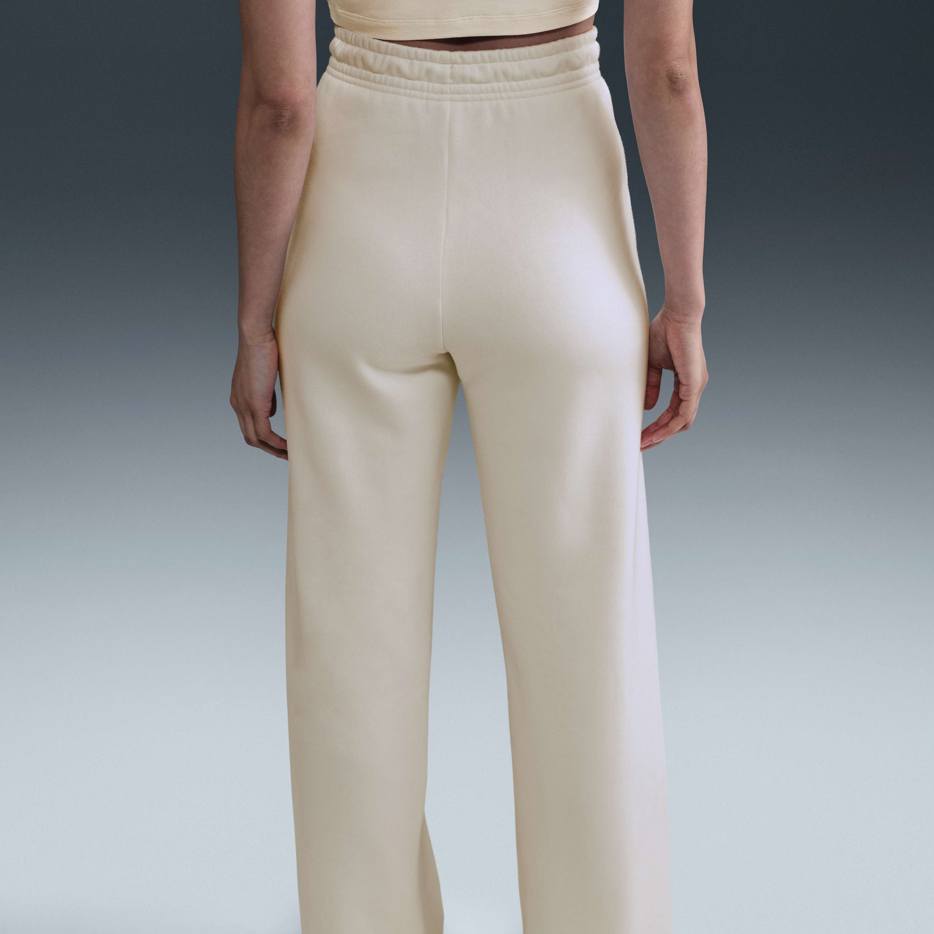 نايكي سبورتسوير image number 2