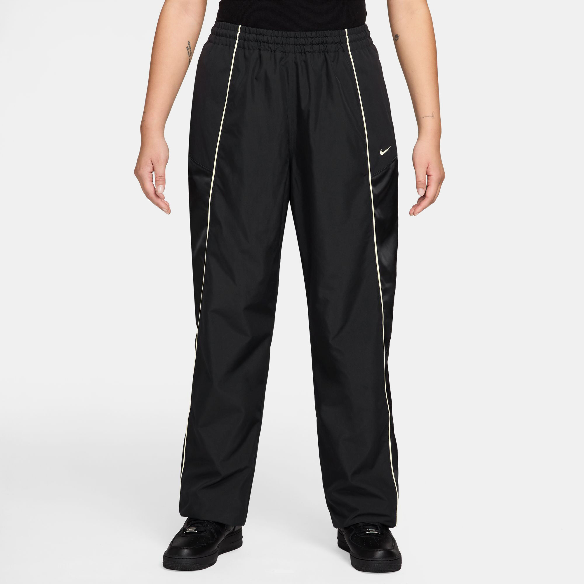 Nike Sportswear image number 0