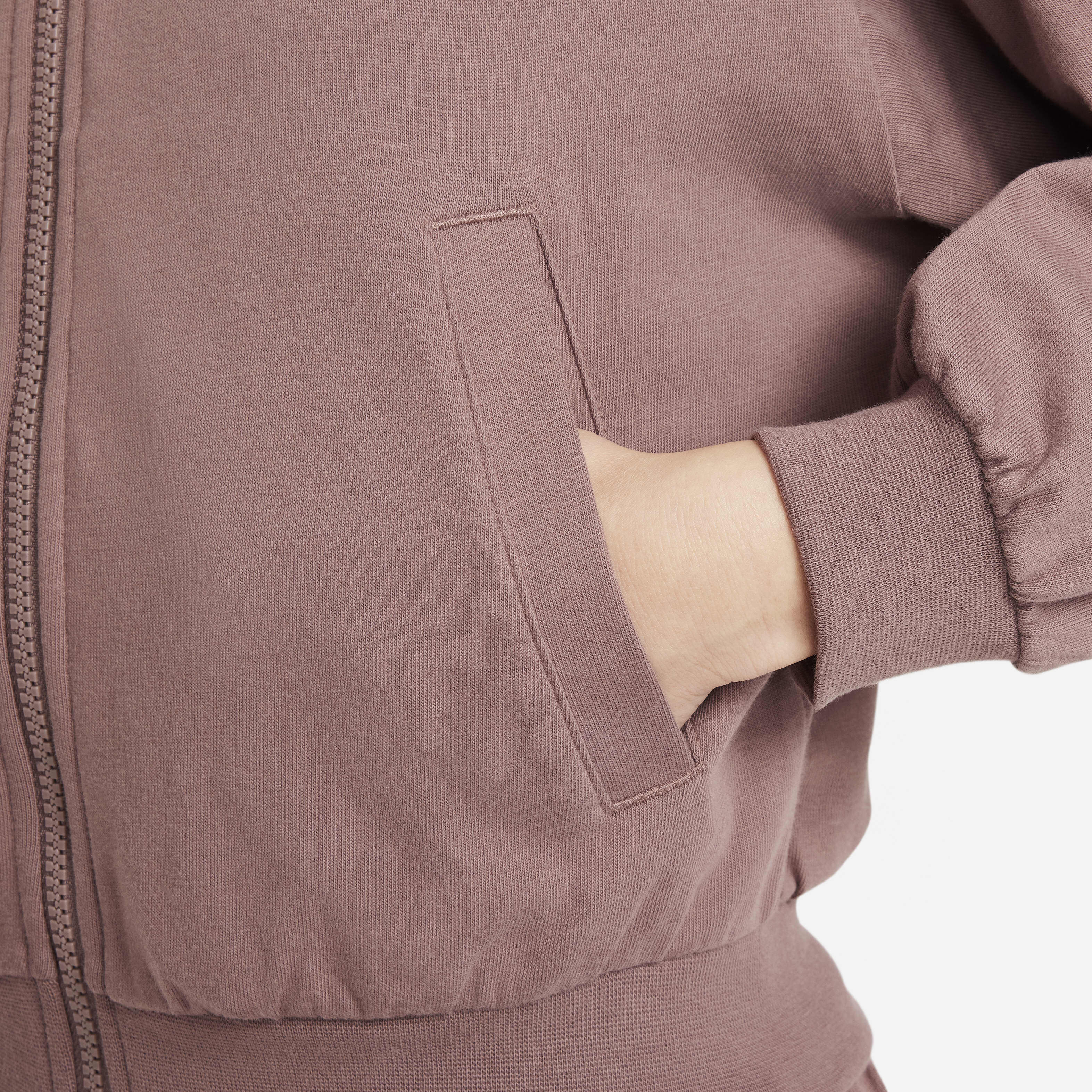 نايكي سبورتسوير image number 3