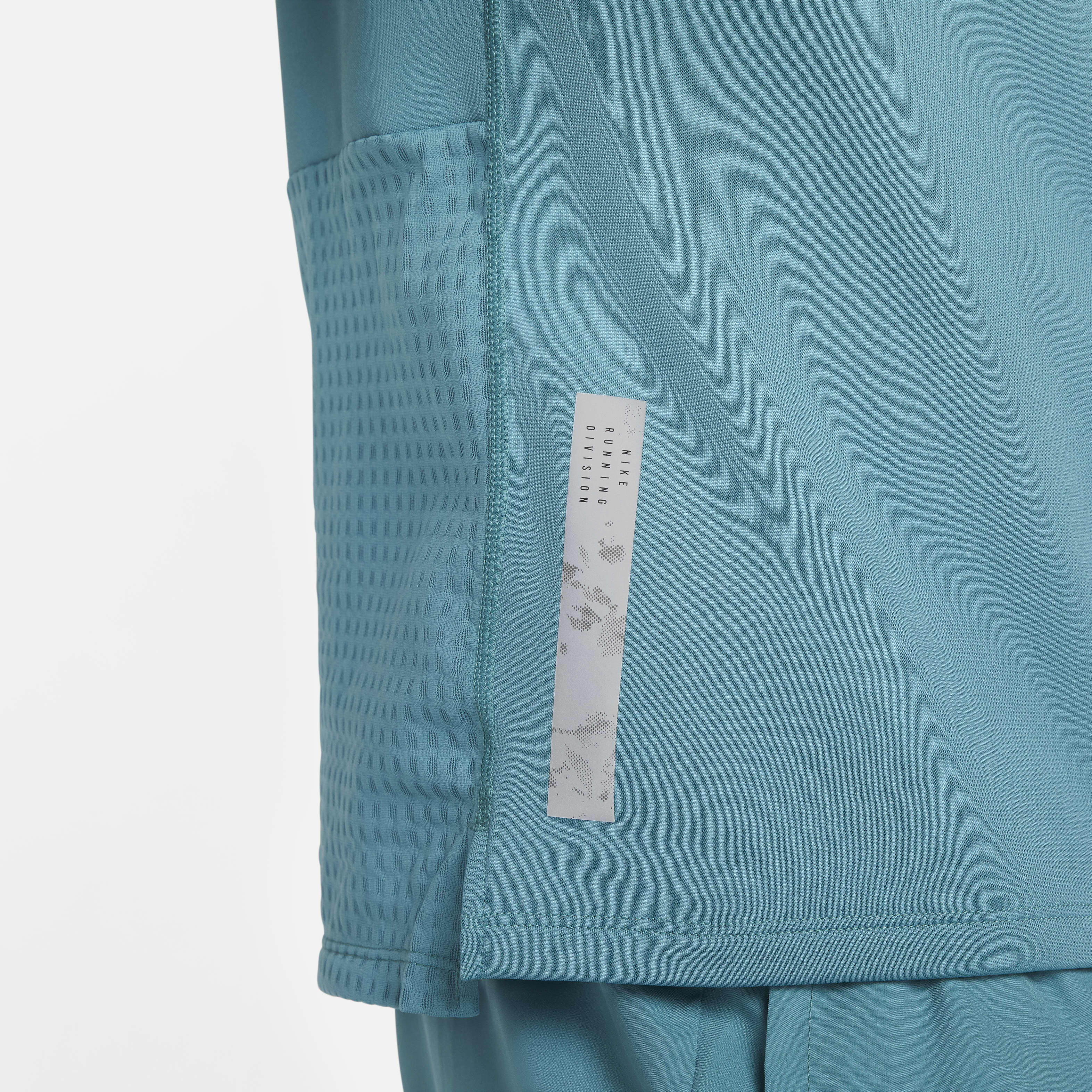 Nike Therma-FIT Run Division image number 4