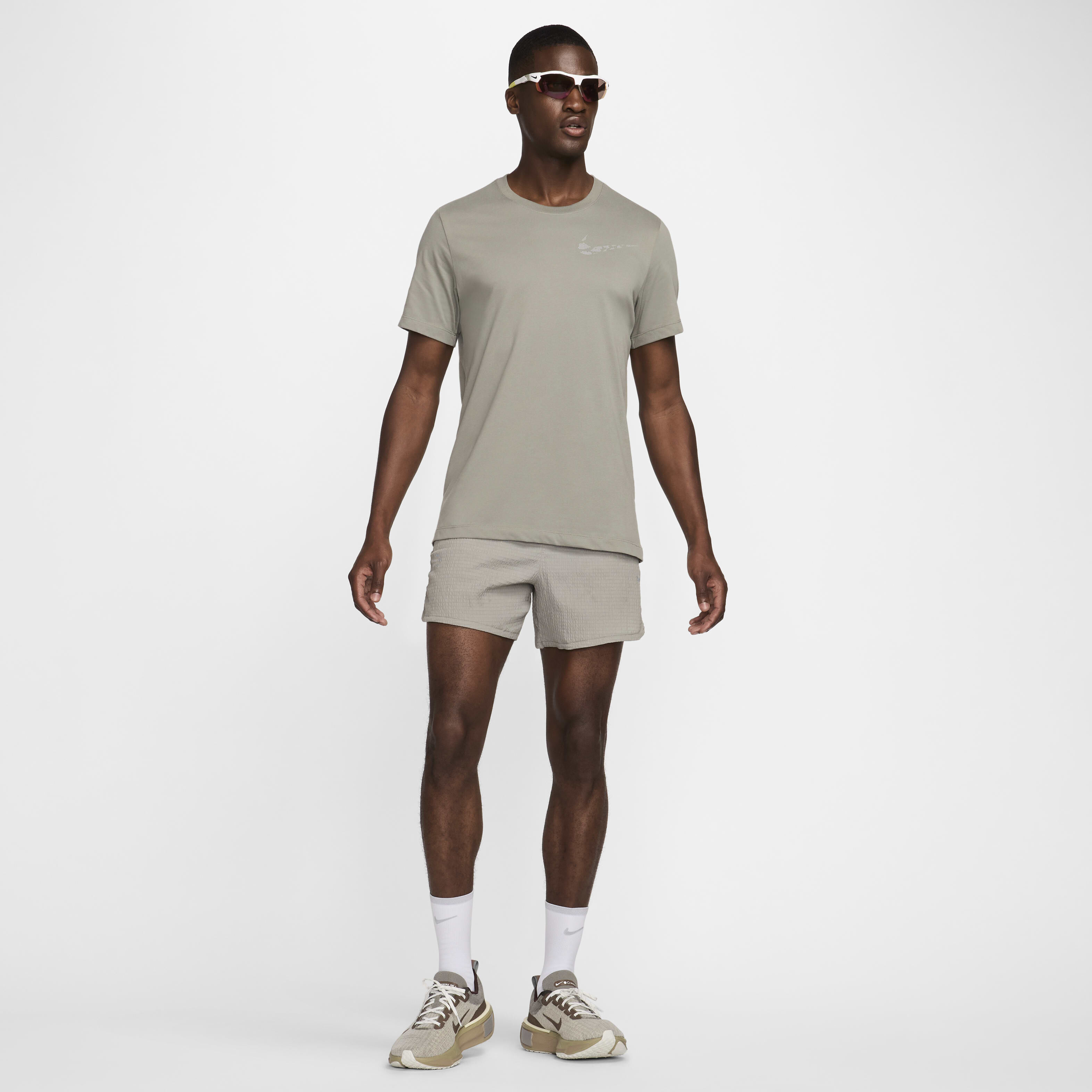 Nike Running Division image number 4