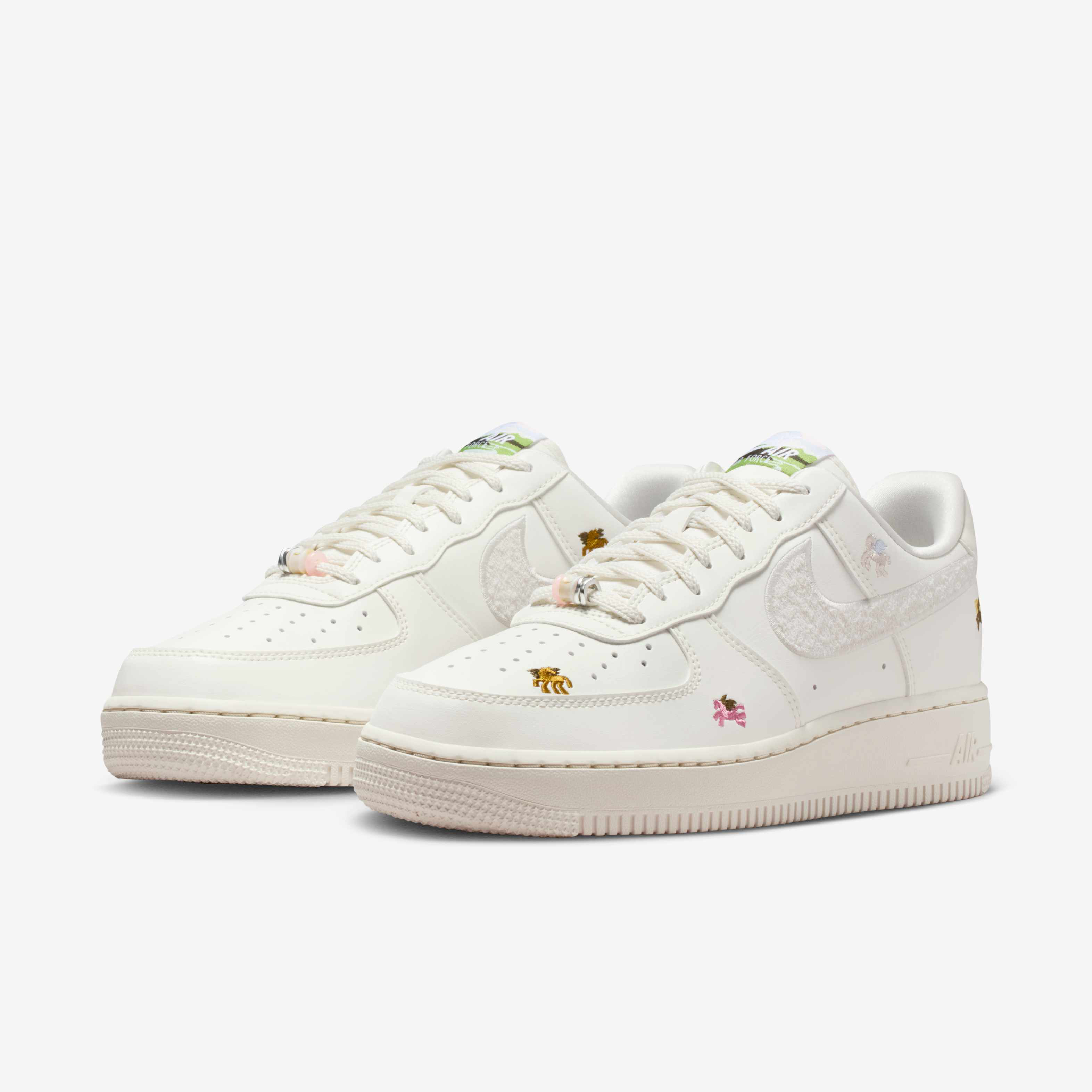 Nike Air Force 1 '07 SE 'LNY' image number 4