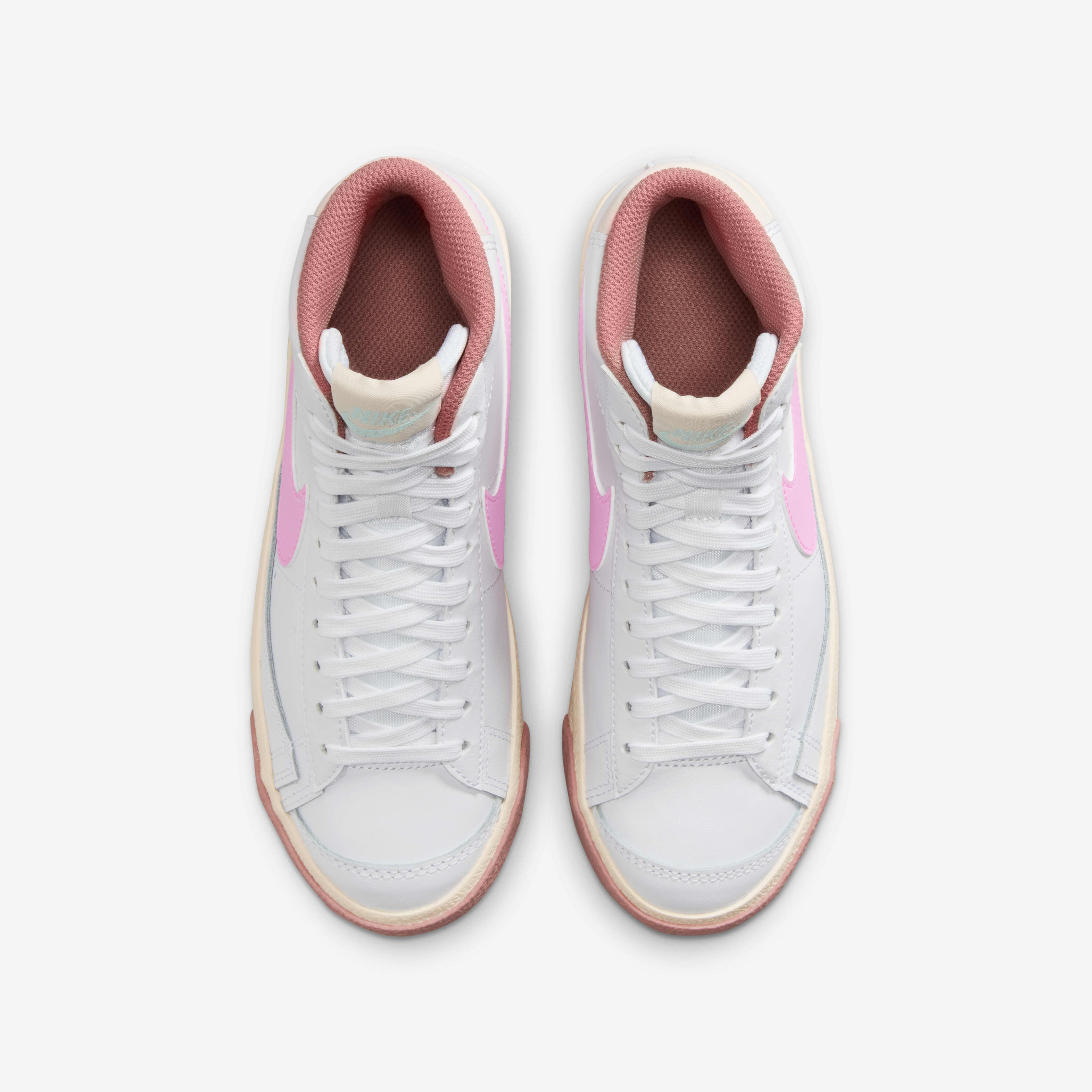 نايكي بليزر ميد '77 image number 3