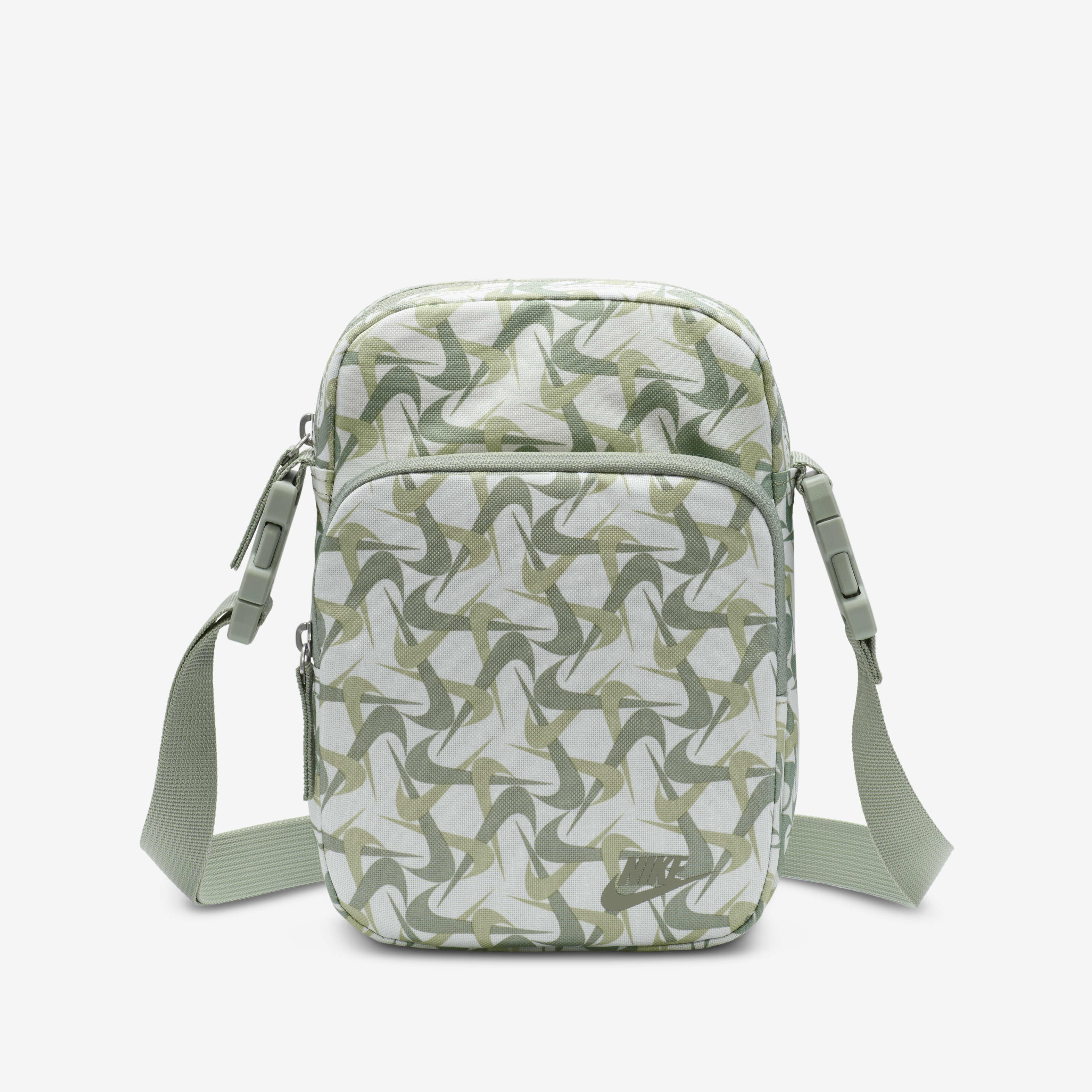 نايكي هيرتج image number 1