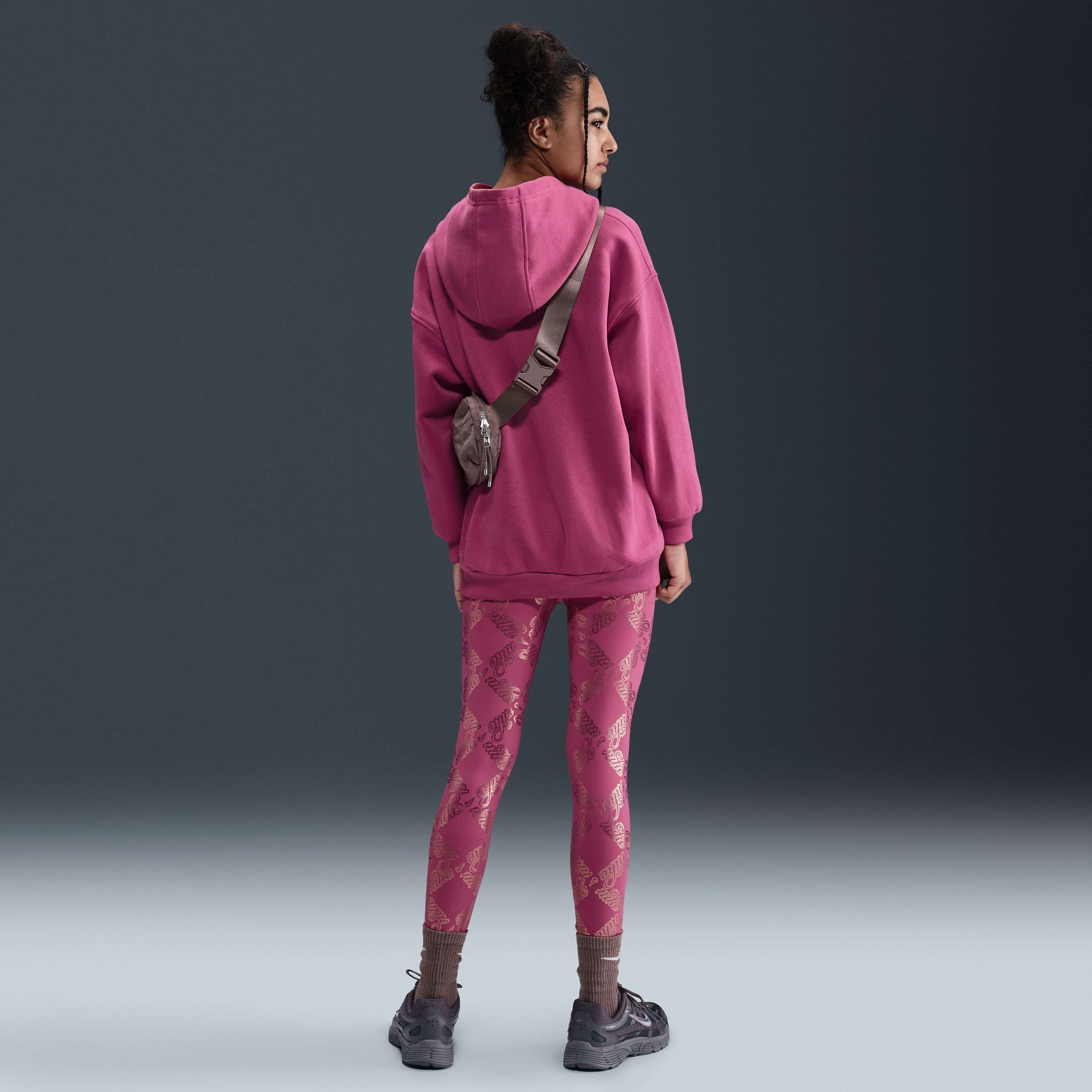 نايكي سبورتسوير كلوب فليس image number 4