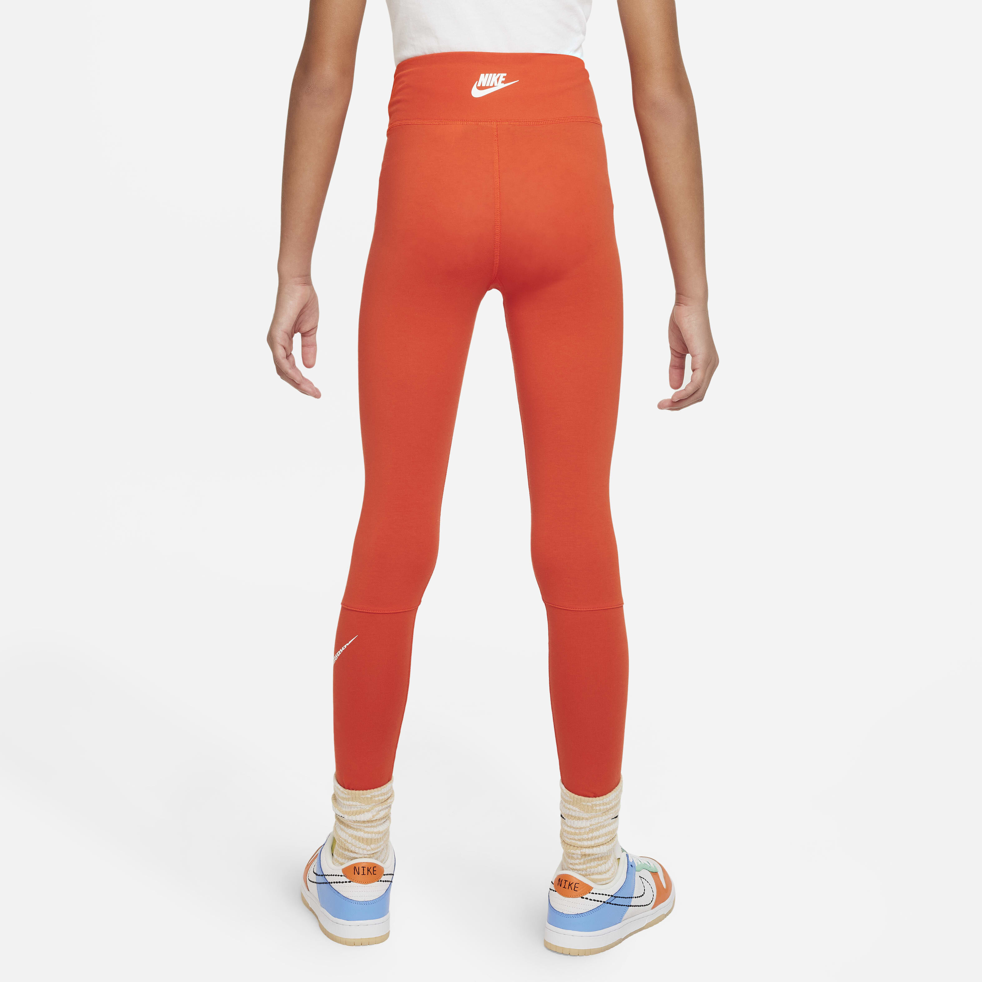 Nike Sportswear Favourites image number 1