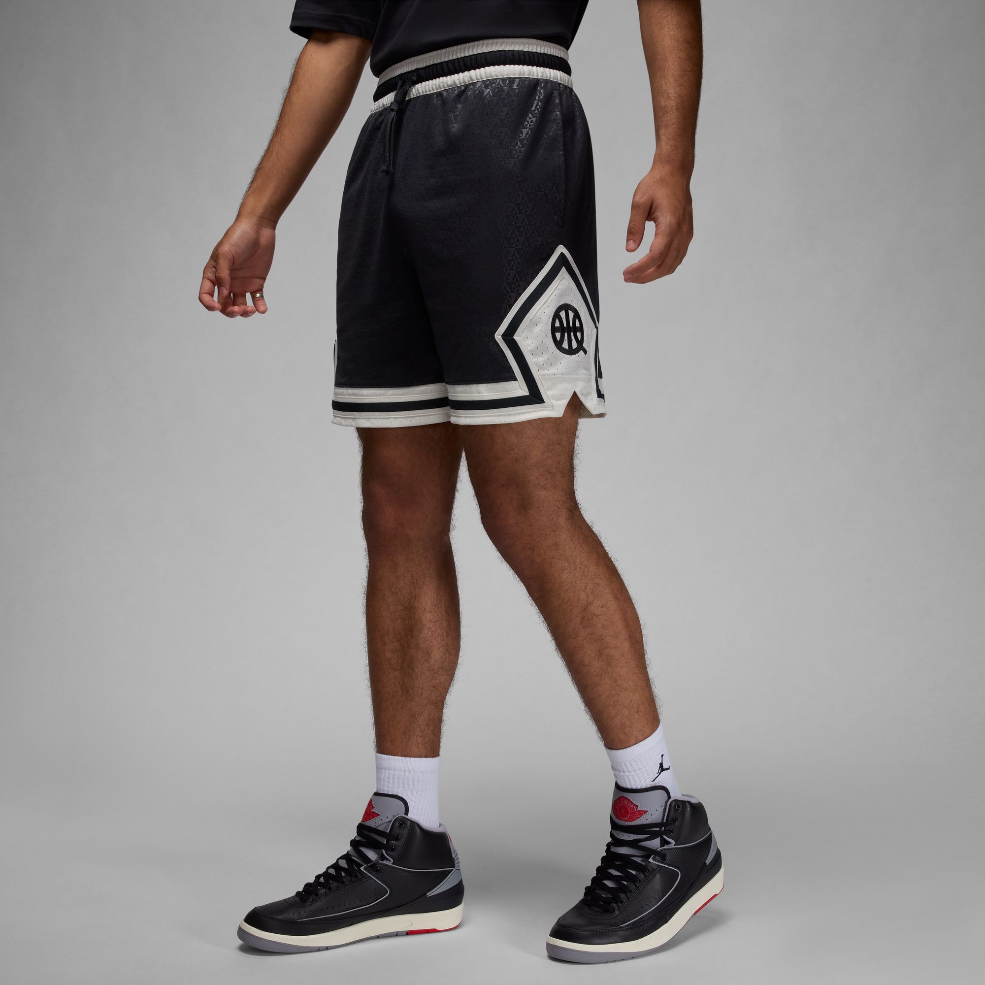 NIKE JORDAN DIAMOND SHORTS ボタニカル　花柄　夏 NIKE JORDAN DIAMOND SHORTS ボタニカル 花柄 夏 ショートパンツ