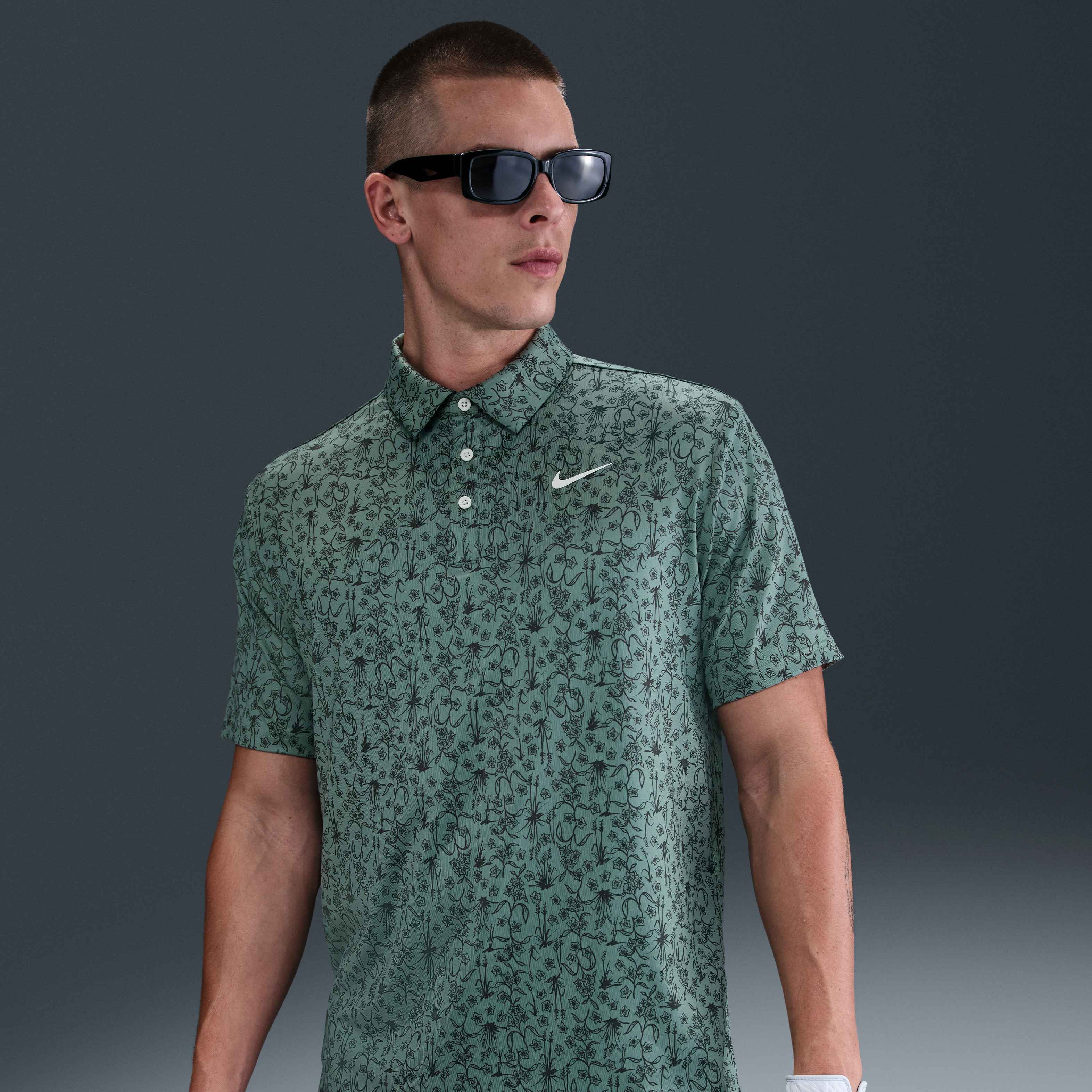 نايكي تور image number 0