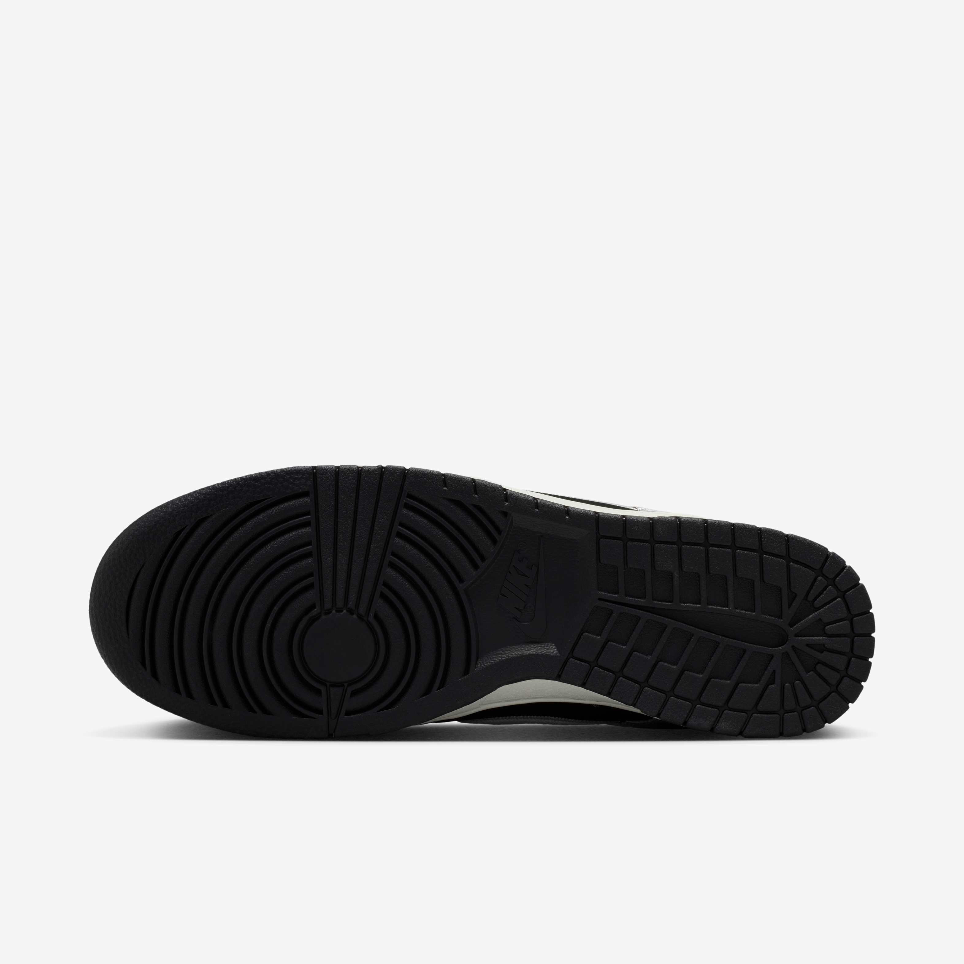 Nike Dunk Low Retro image number 1