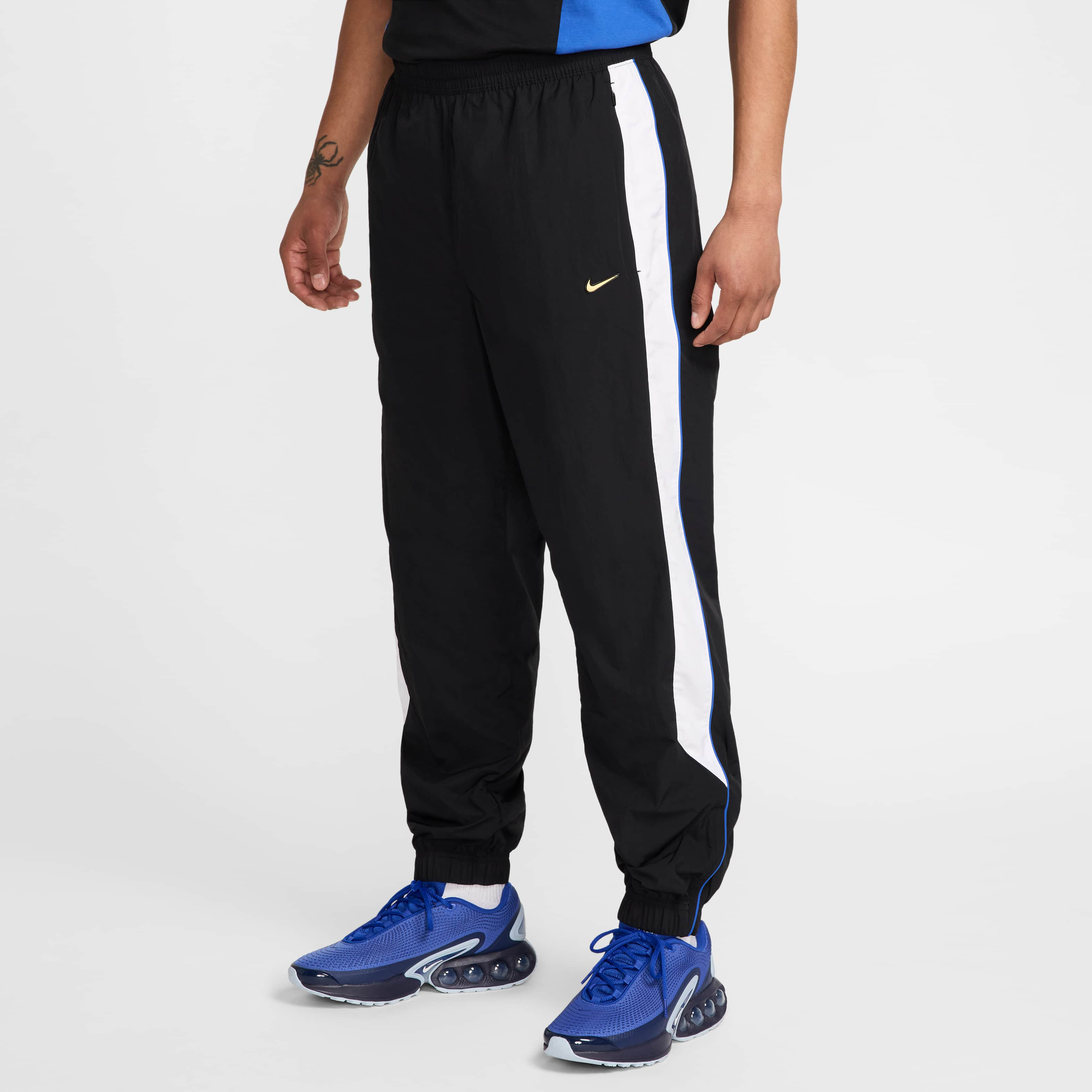 Nike Sportswear image number 0