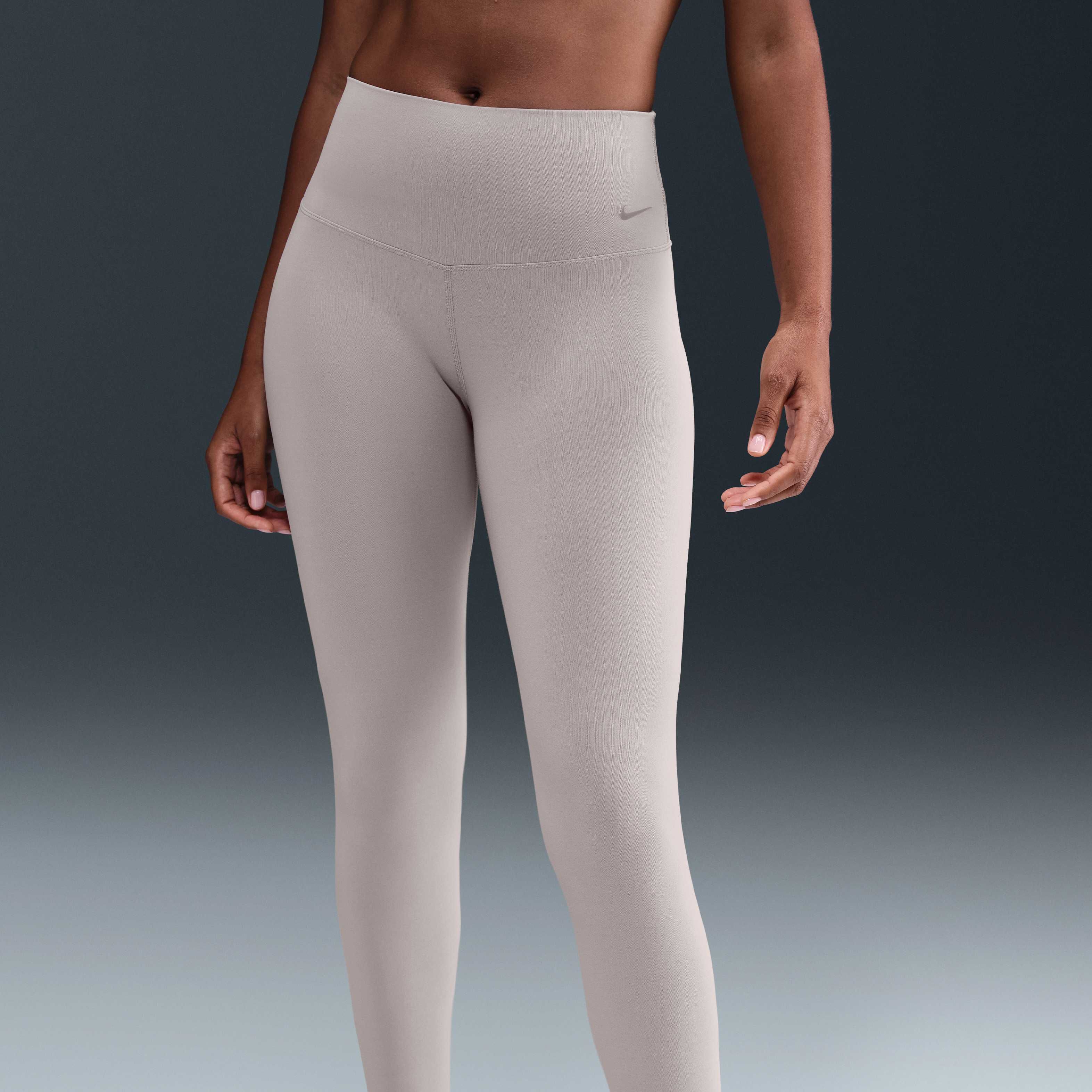 Nike Zenvy image number 1