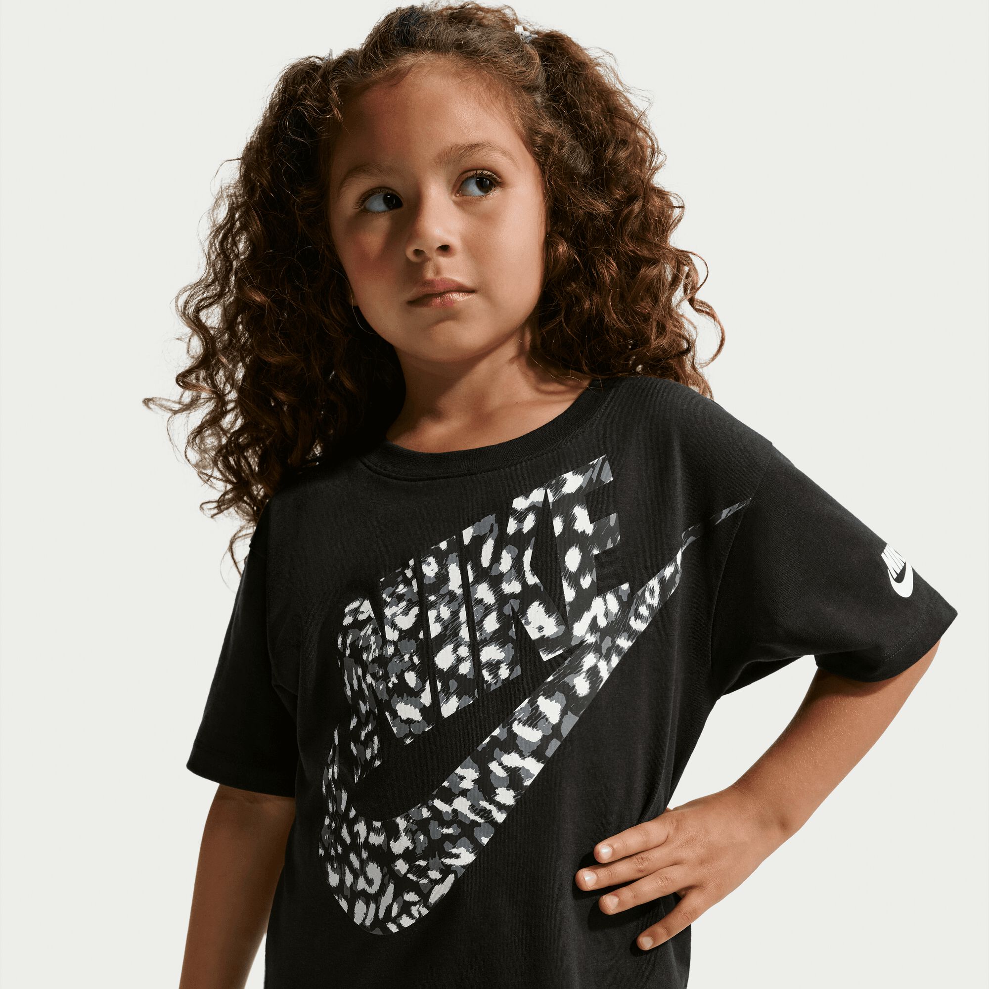 Nike image number 2