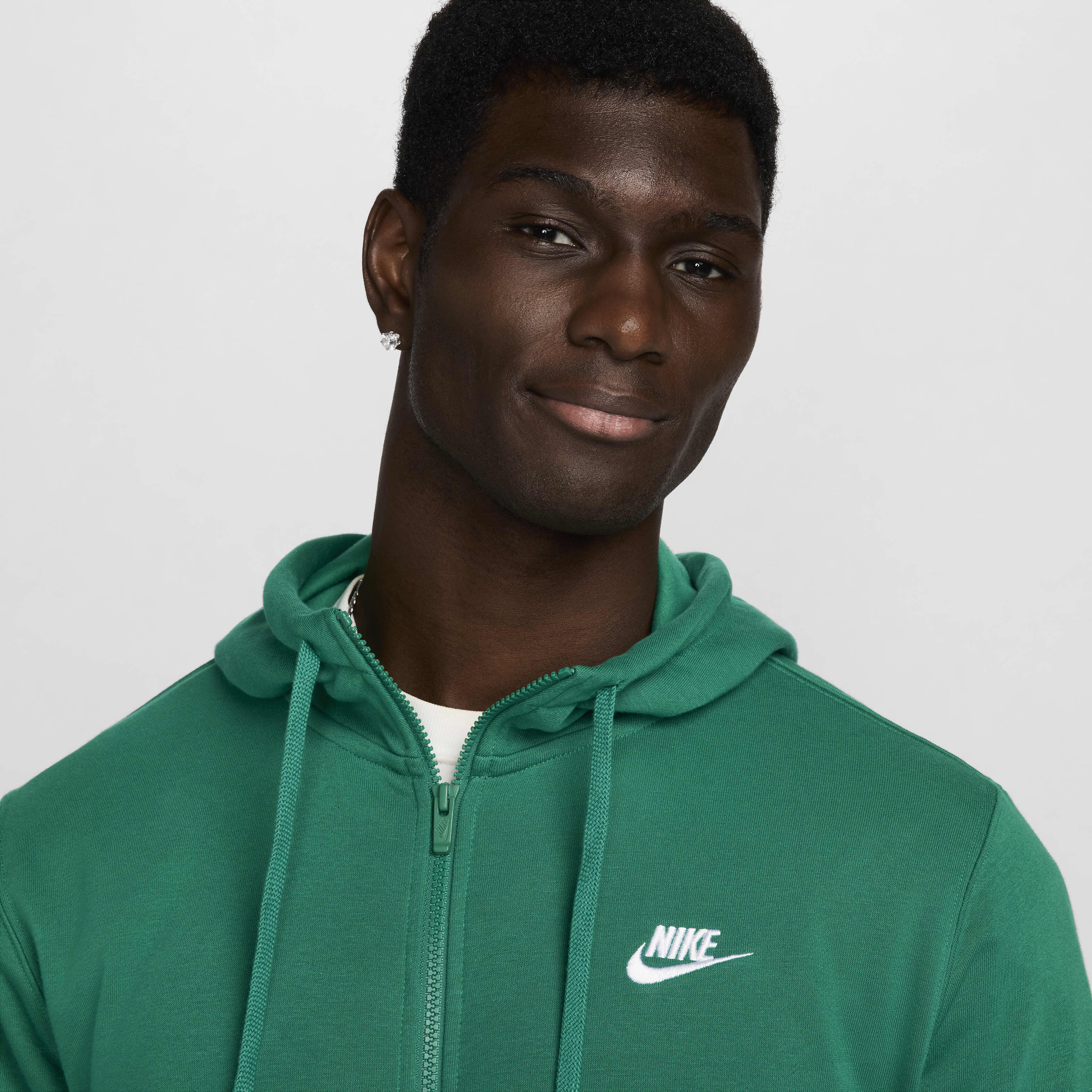 Nike Sportswear Club image number 2