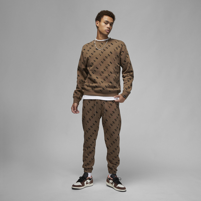 Jordan Essentials image number 4 Jordan Essentials image number 4