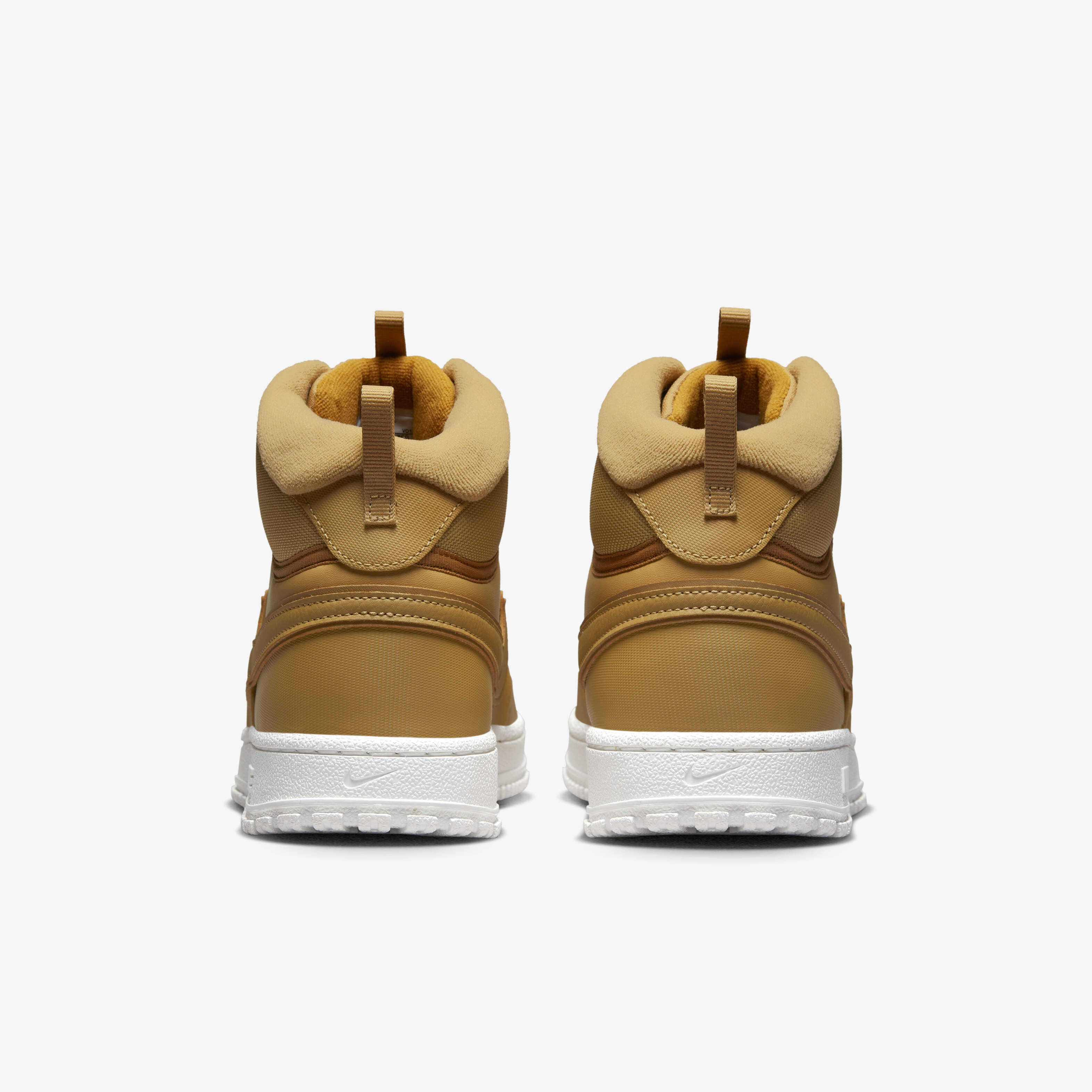 Nike court tour mid store