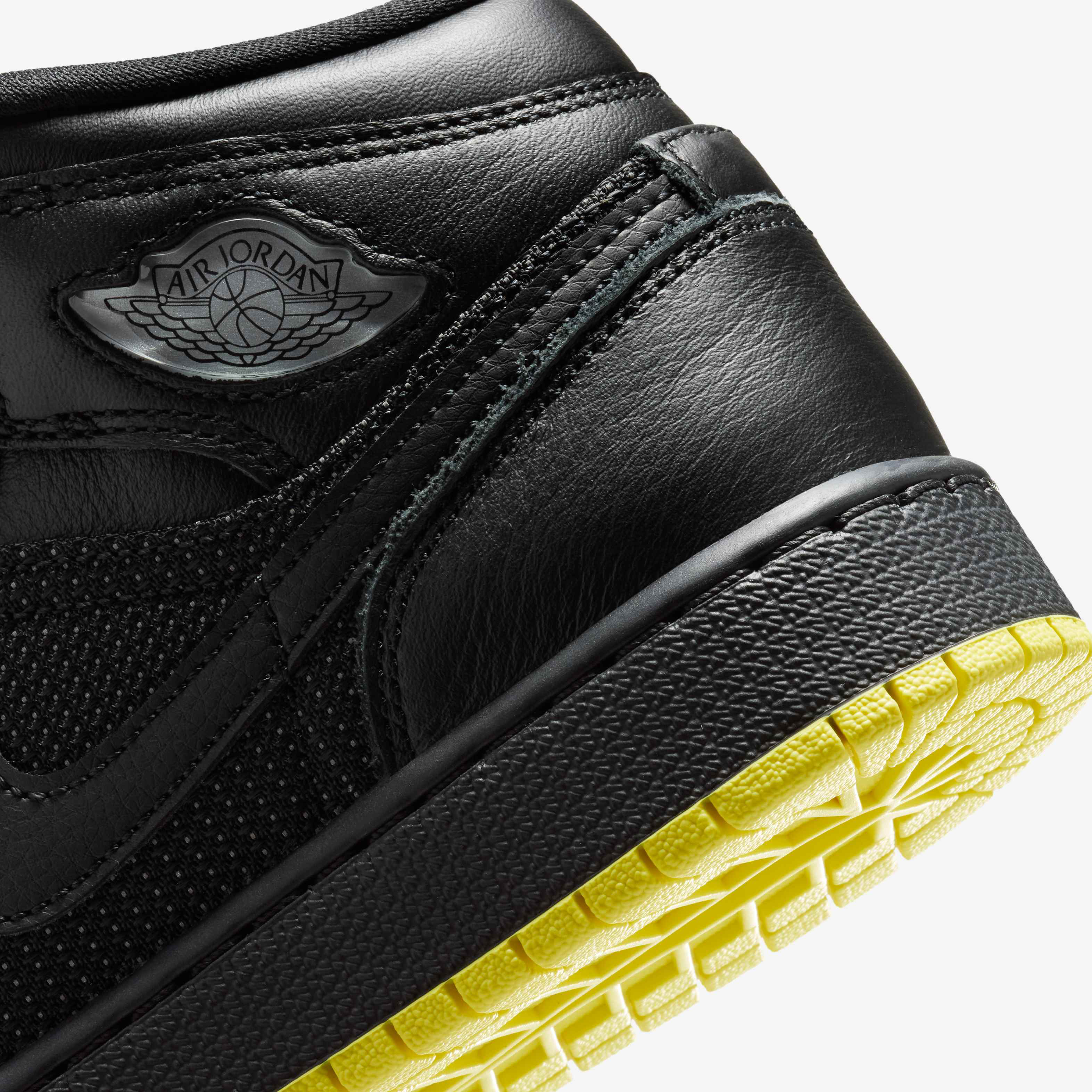 Air Jordan 1 Mid SE image number 7