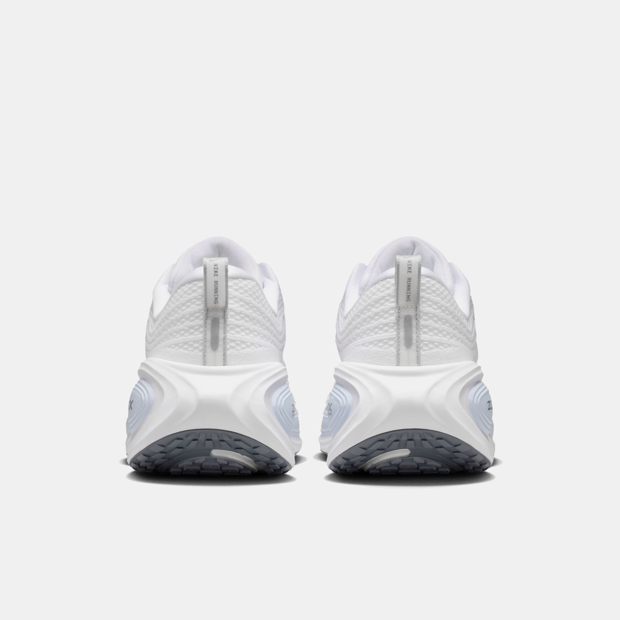 نايكي فوميرو بلس image number 1