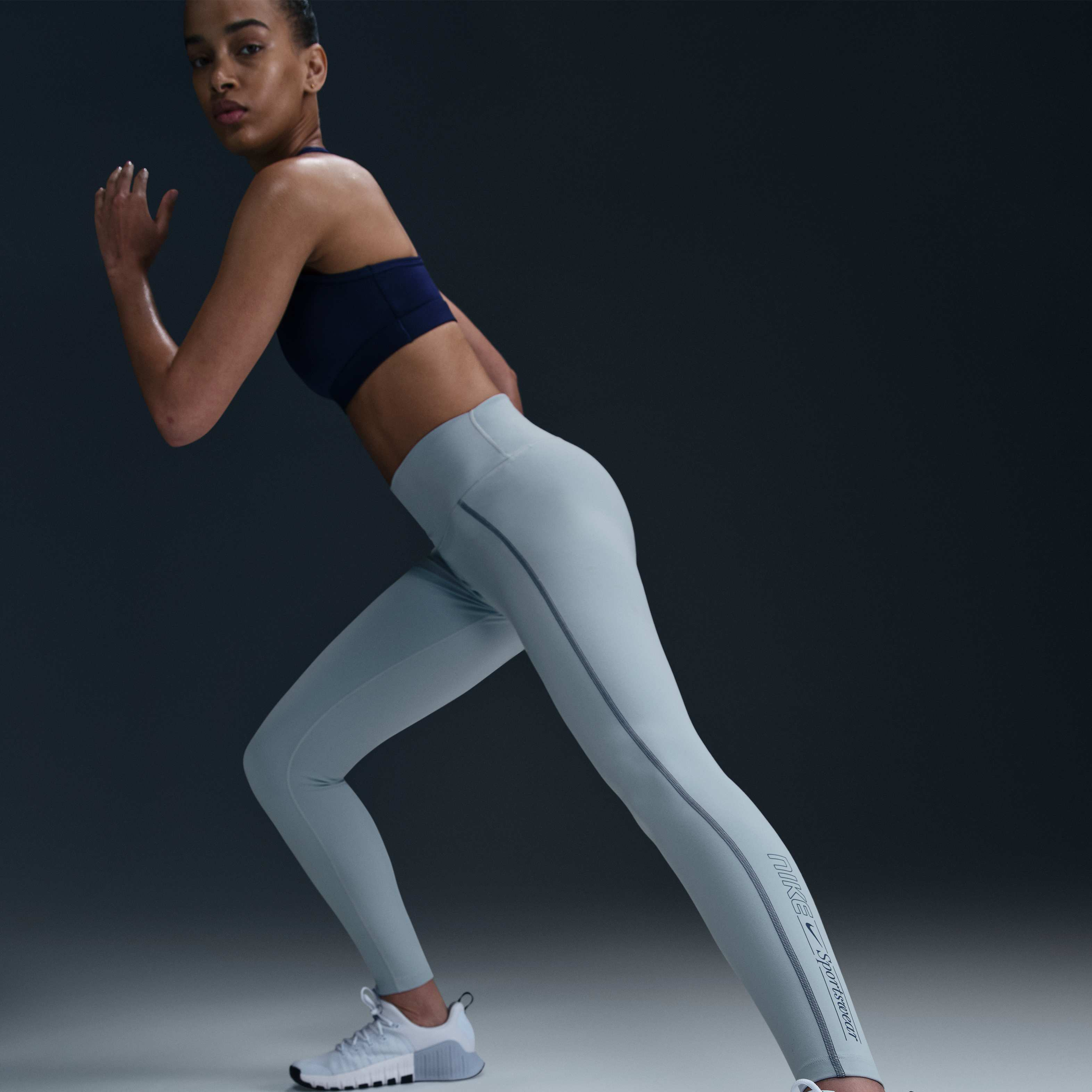 Nike One Fitted image number 4